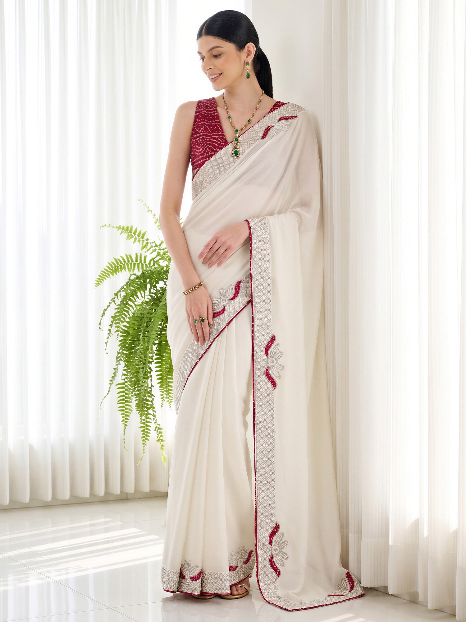 White Vichitra Silk saree – detail view 3