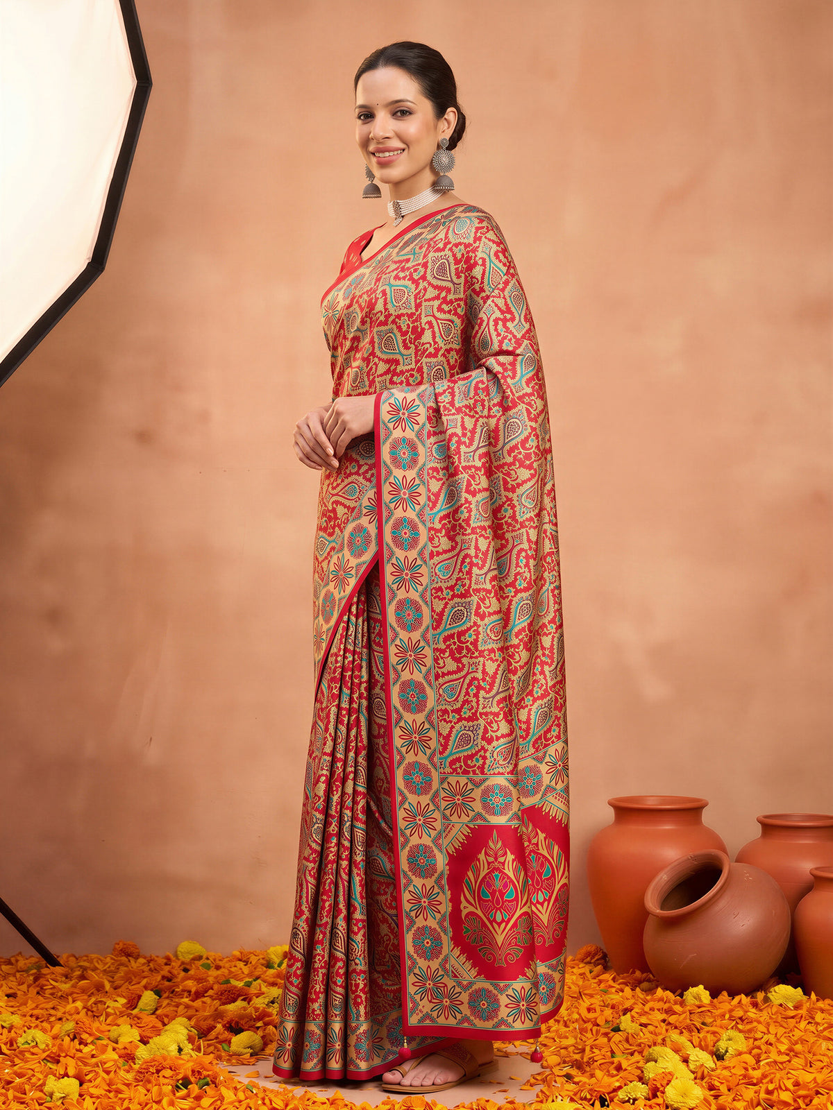 Assorted Silk Blend saree – detail view 2