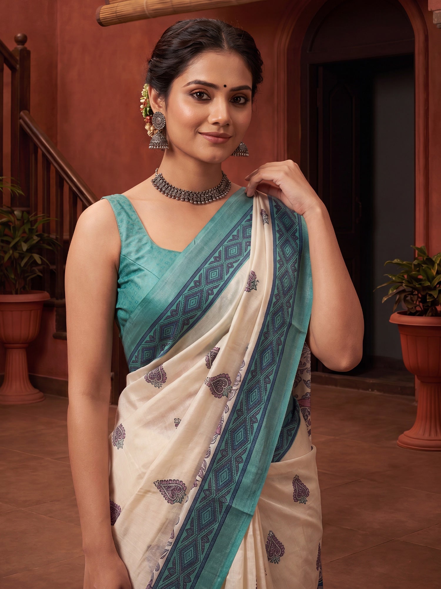 Off White Bhagalpuri Silk saree – detail view 4