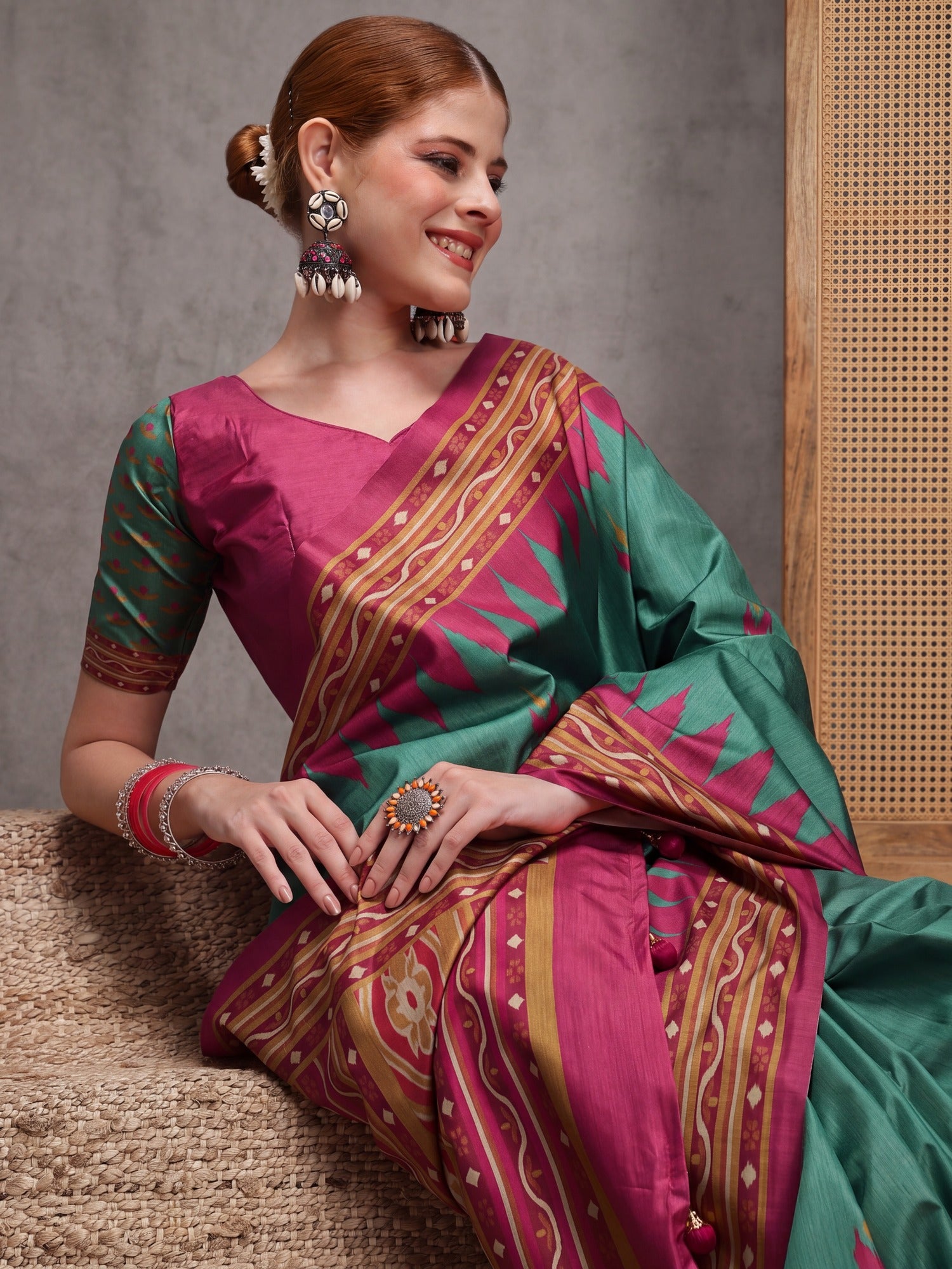 Teal Green Silk Blend saree – detail view 2