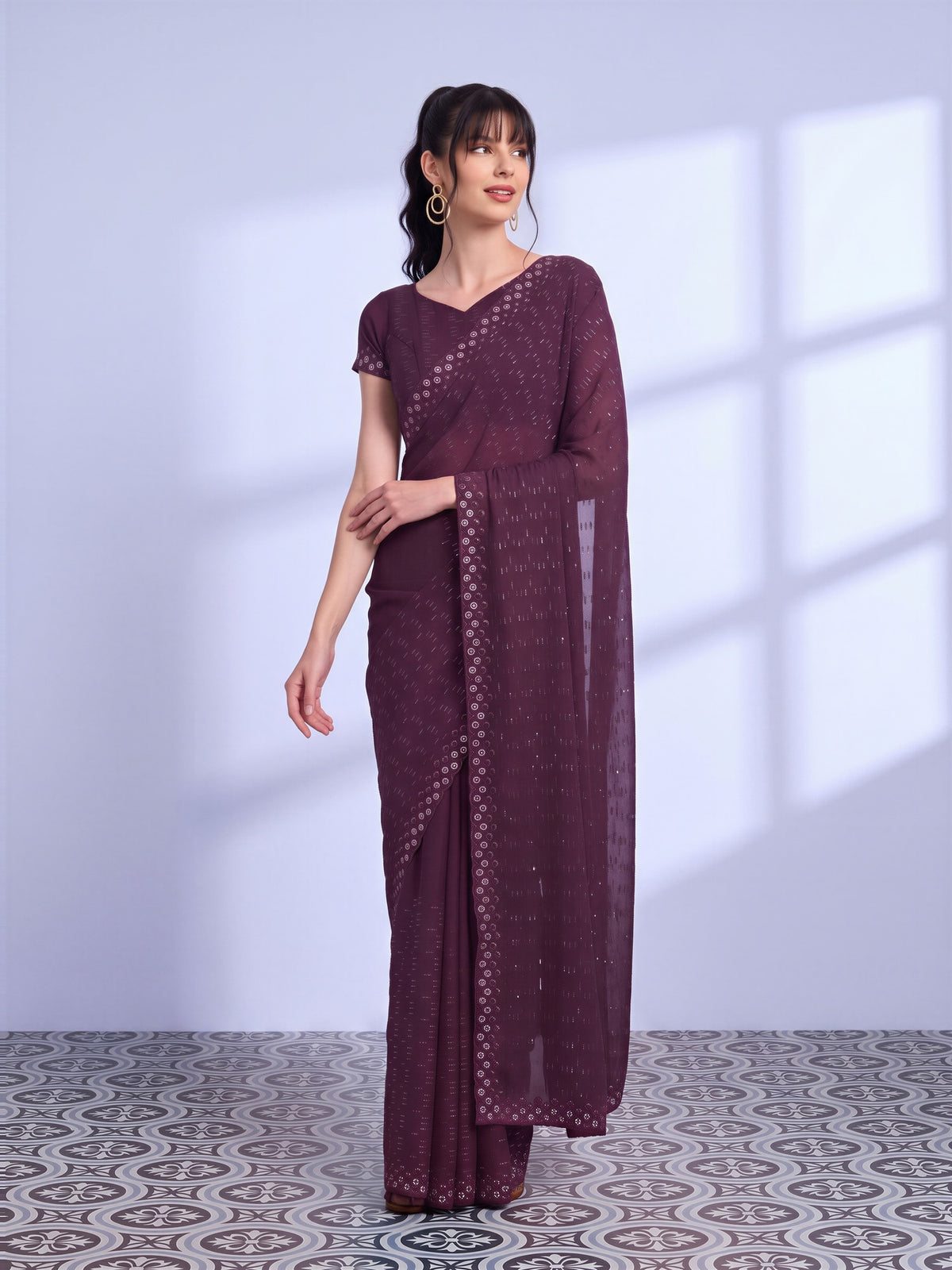 Red Tissue saree – detail view 3