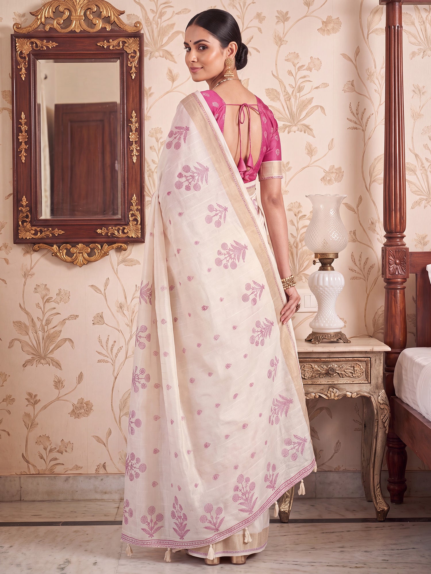 White Satin Silk saree – detail view 1