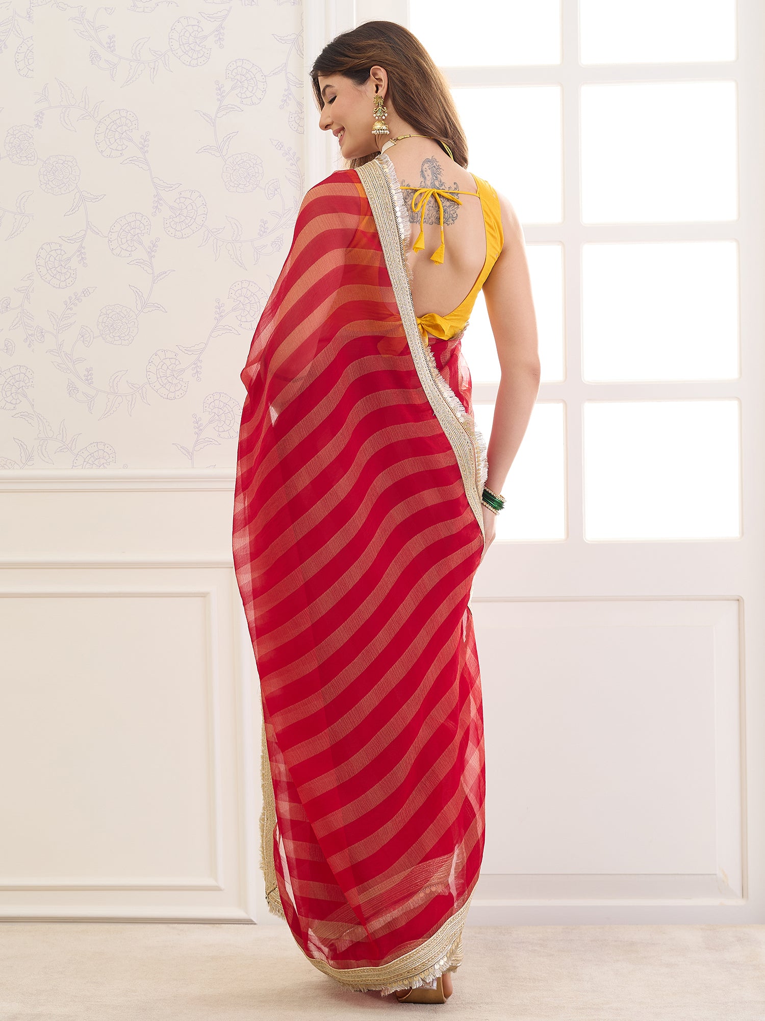 Red Viscose saree – detail view 1
