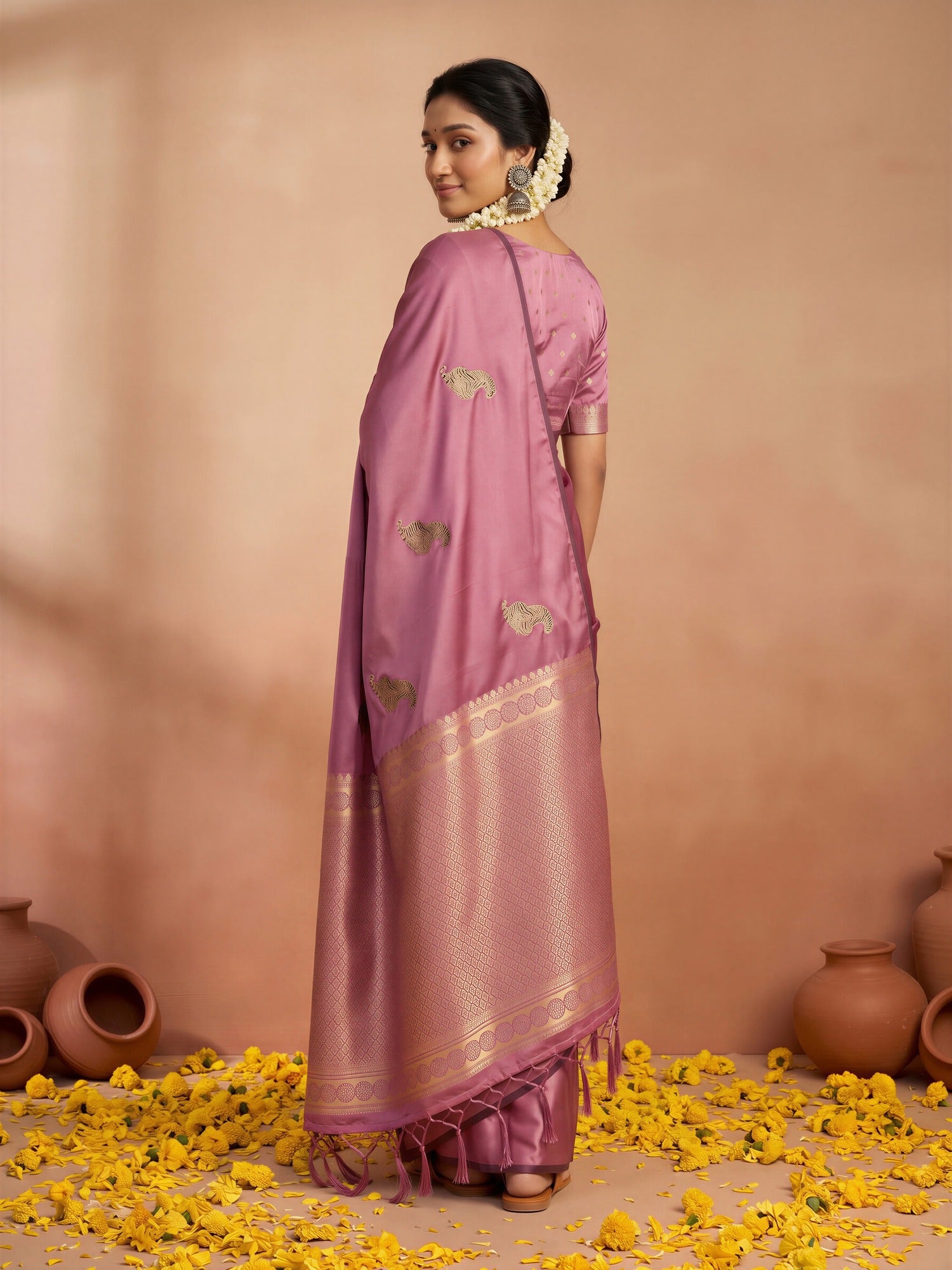 Mauve Satin Silk saree – detail view 1
