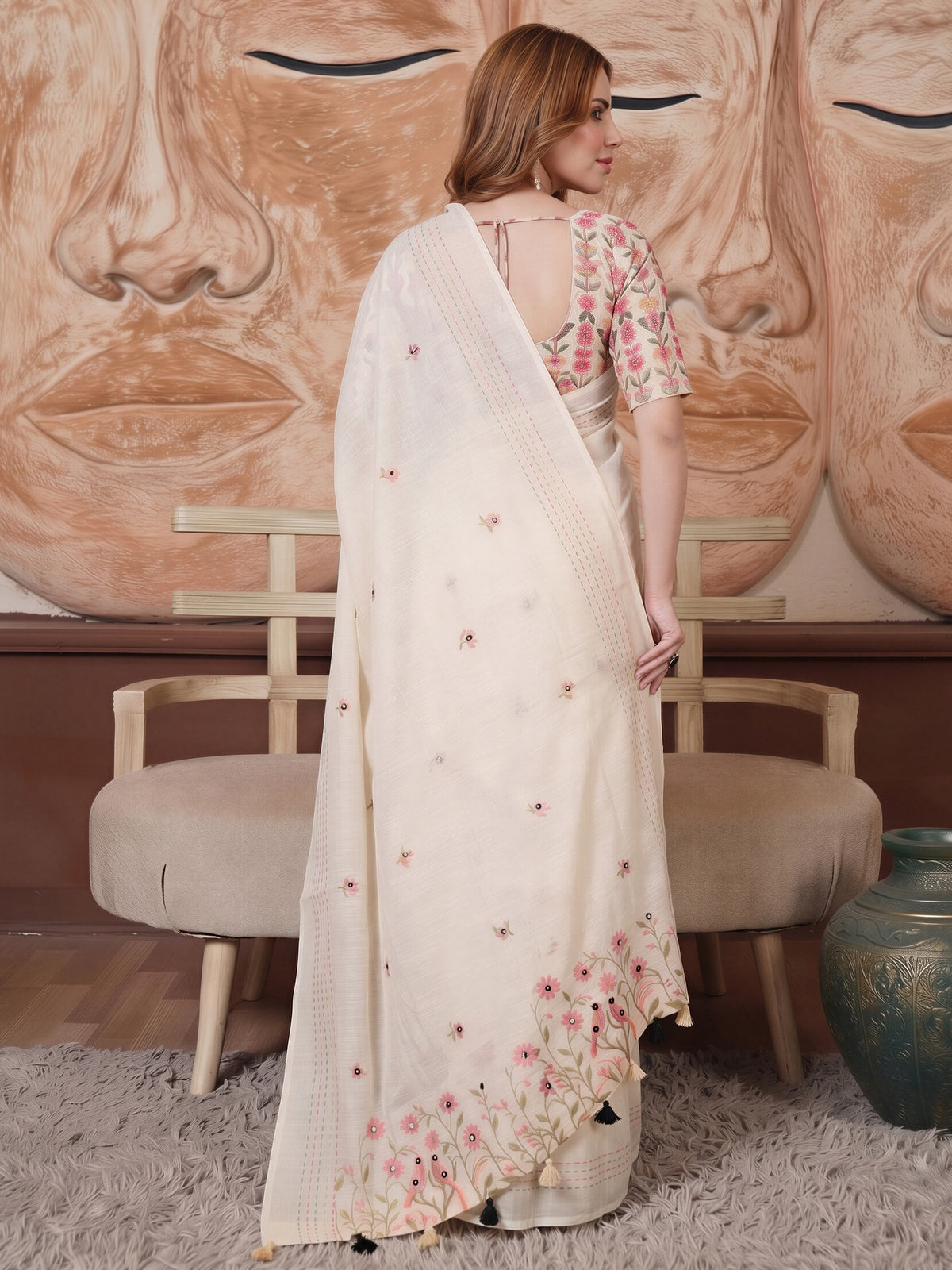 Cream linen saree view 1