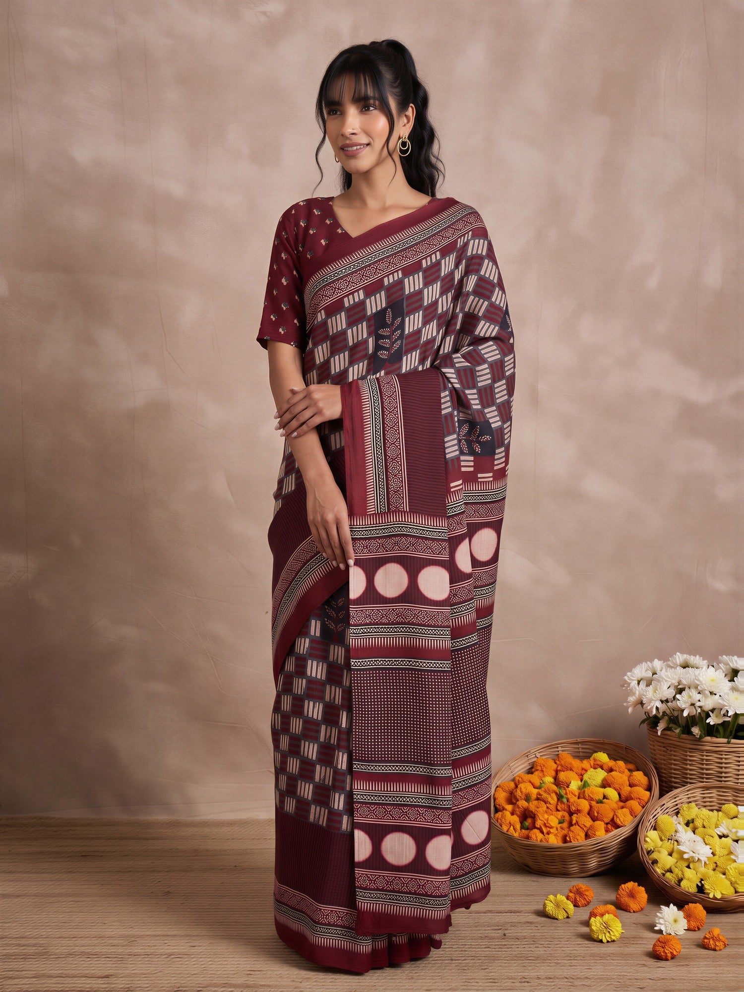 Maroon Viscose Silk saree – detail view 3