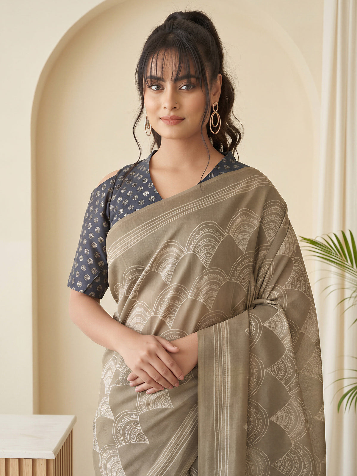 Beige Linen Blend saree – detail view 4
