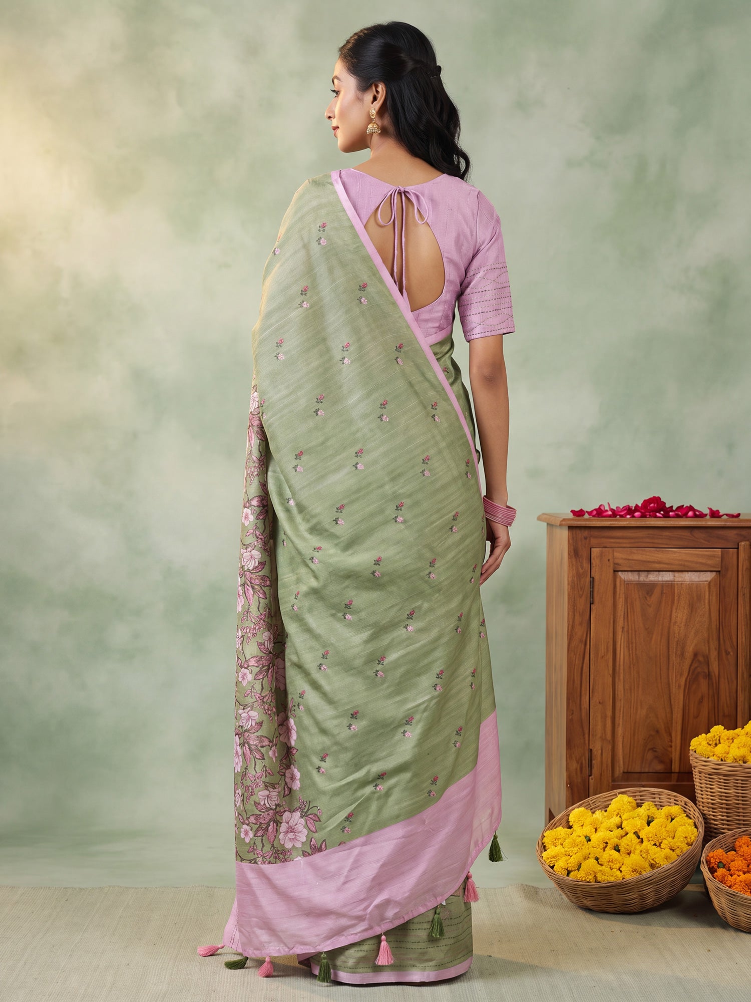 Light Green Silk Blend saree – detail view 1