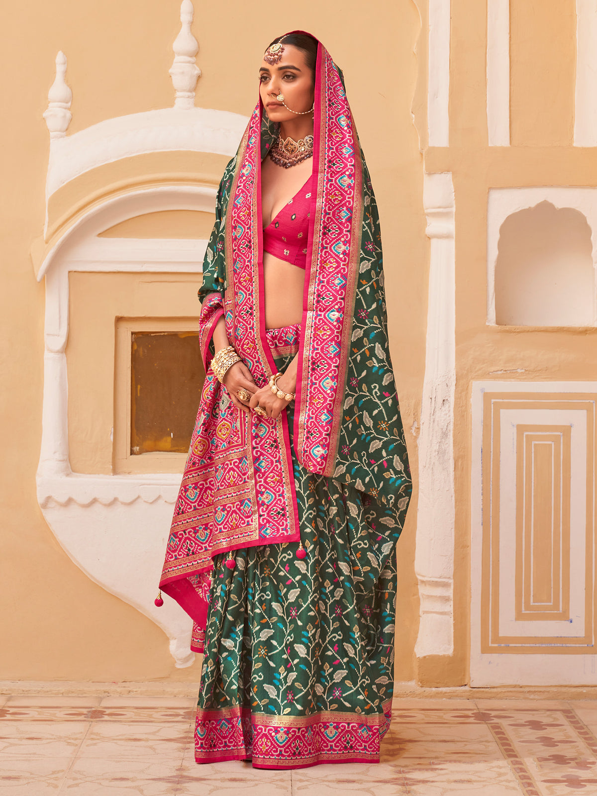 Green Silk Blend saree – detail view 1