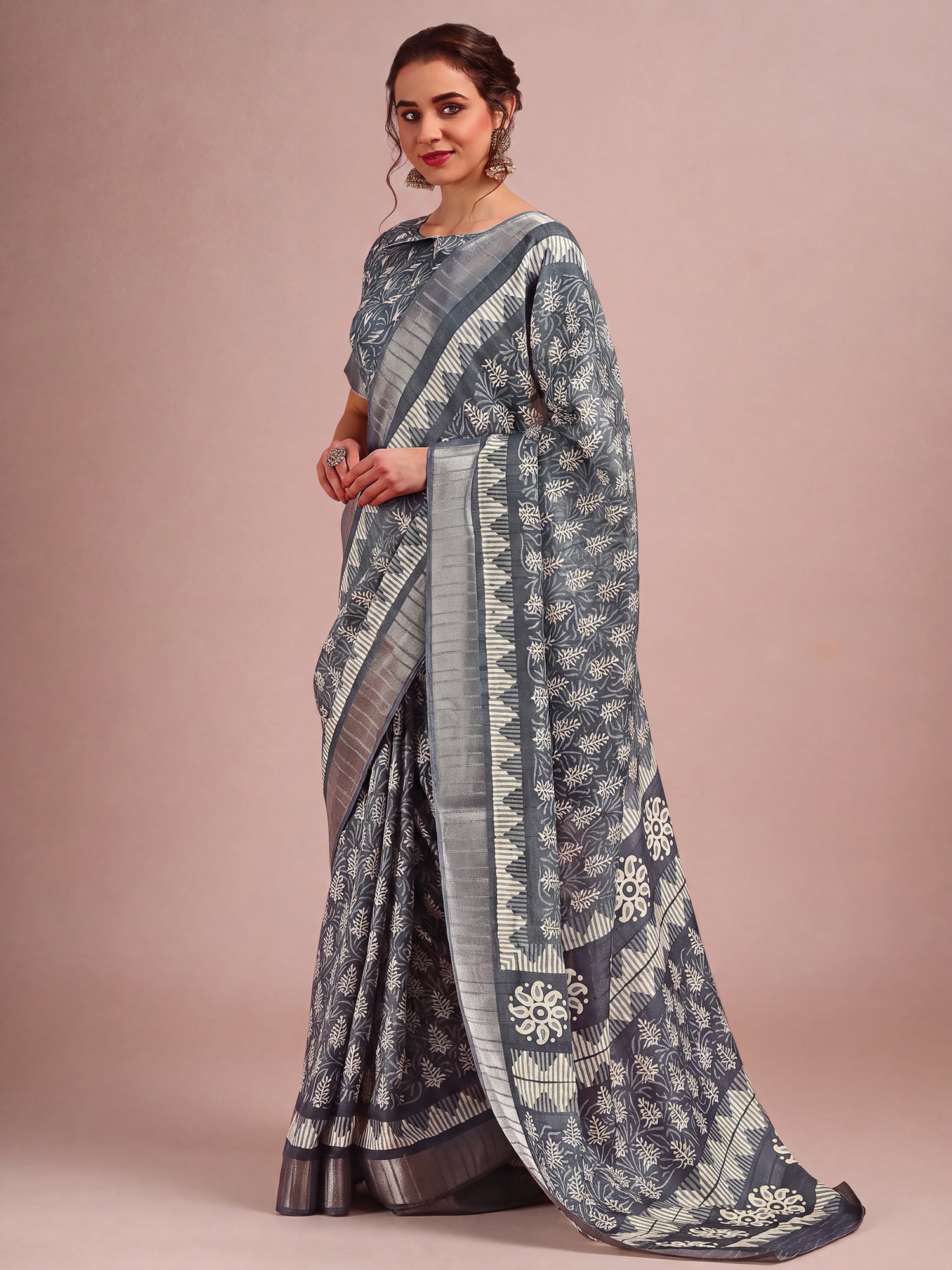 Grey Cotton Silk saree – detail view 2