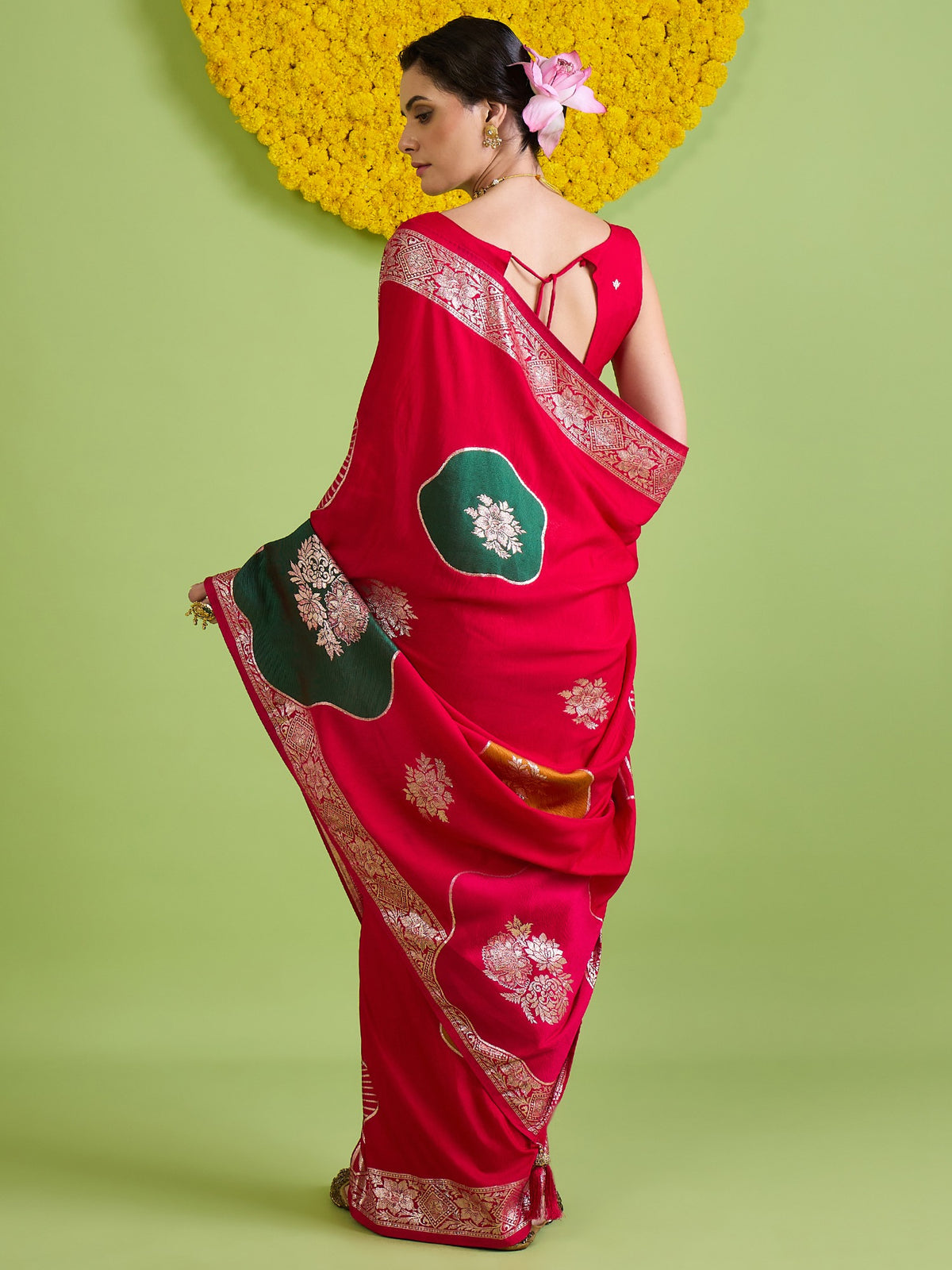 Red Silk Blend saree – detail view 2