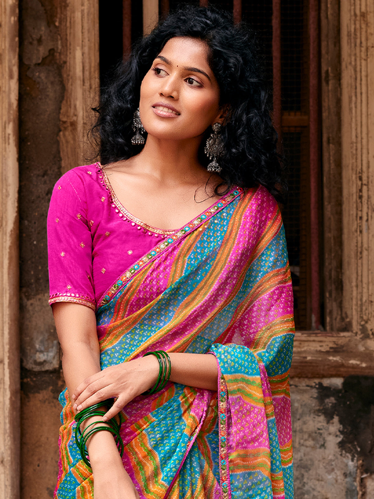 Pink georgette saree view 2