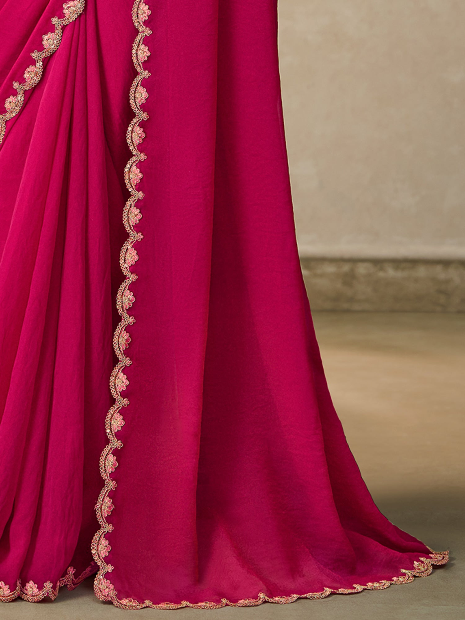Pink Georgette saree – detail view 4