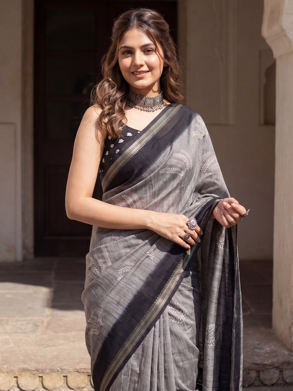Grey Tussar Silk saree – detail view 4