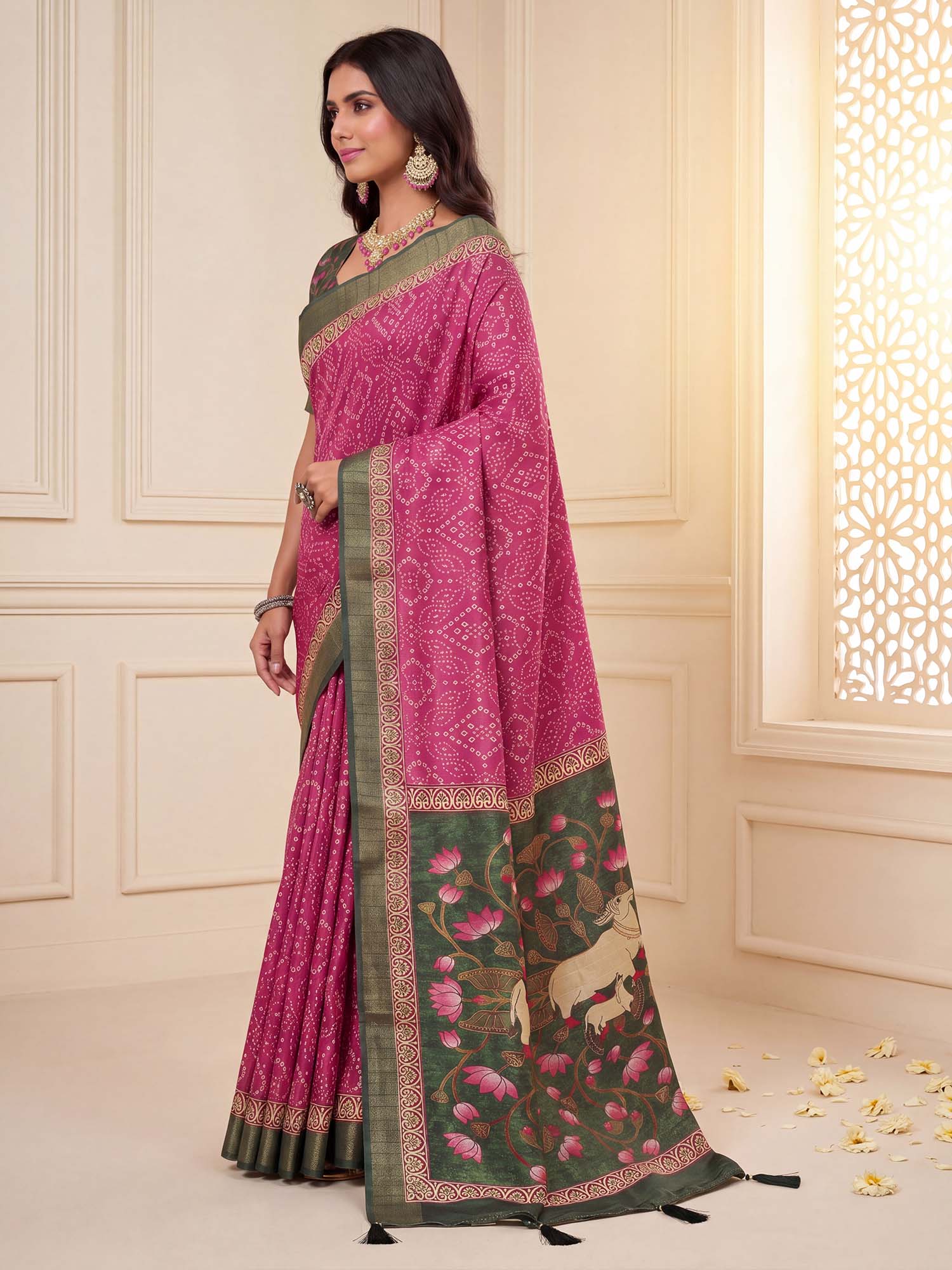 Pink Silk Blend saree – detail view 3