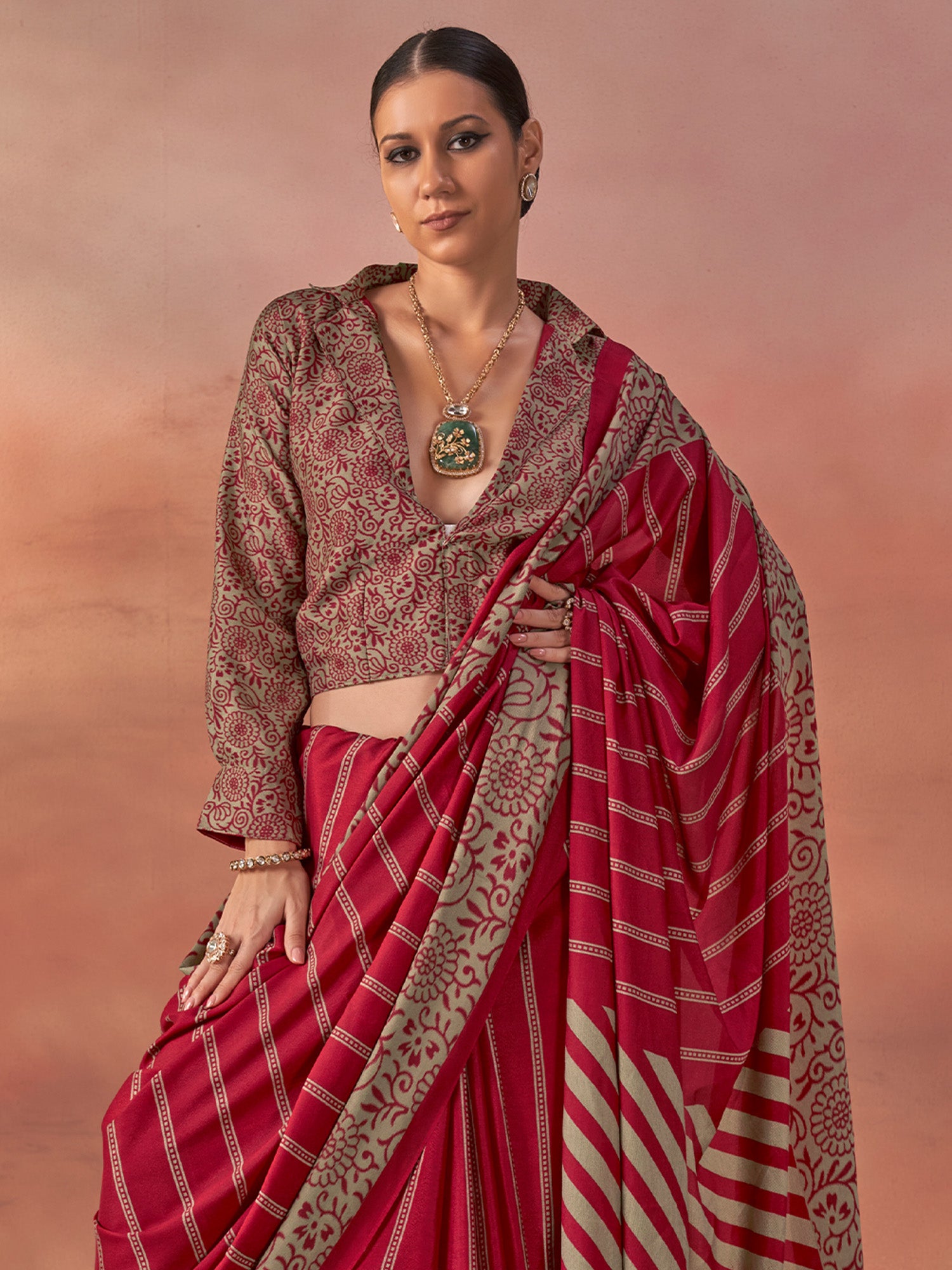 Maroon Silk Blend saree – detail view 2