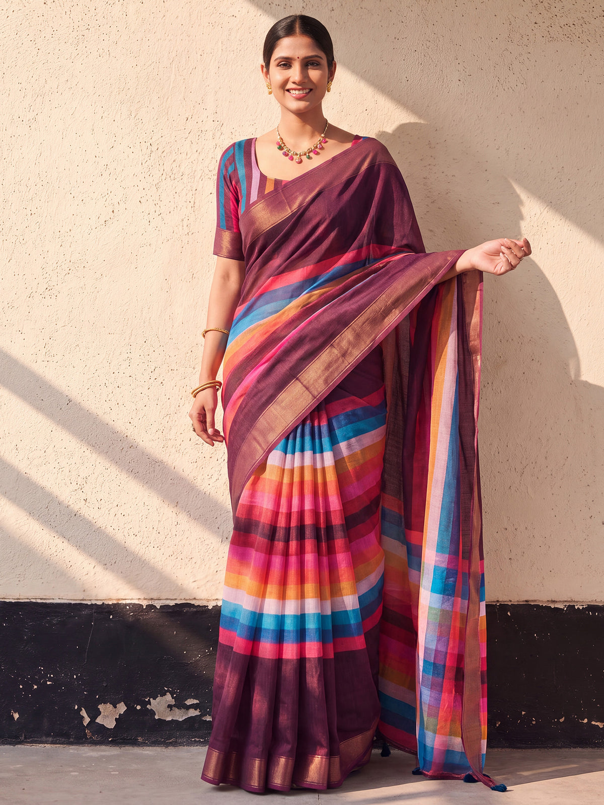 Dark Brown Linen saree – detail view 3