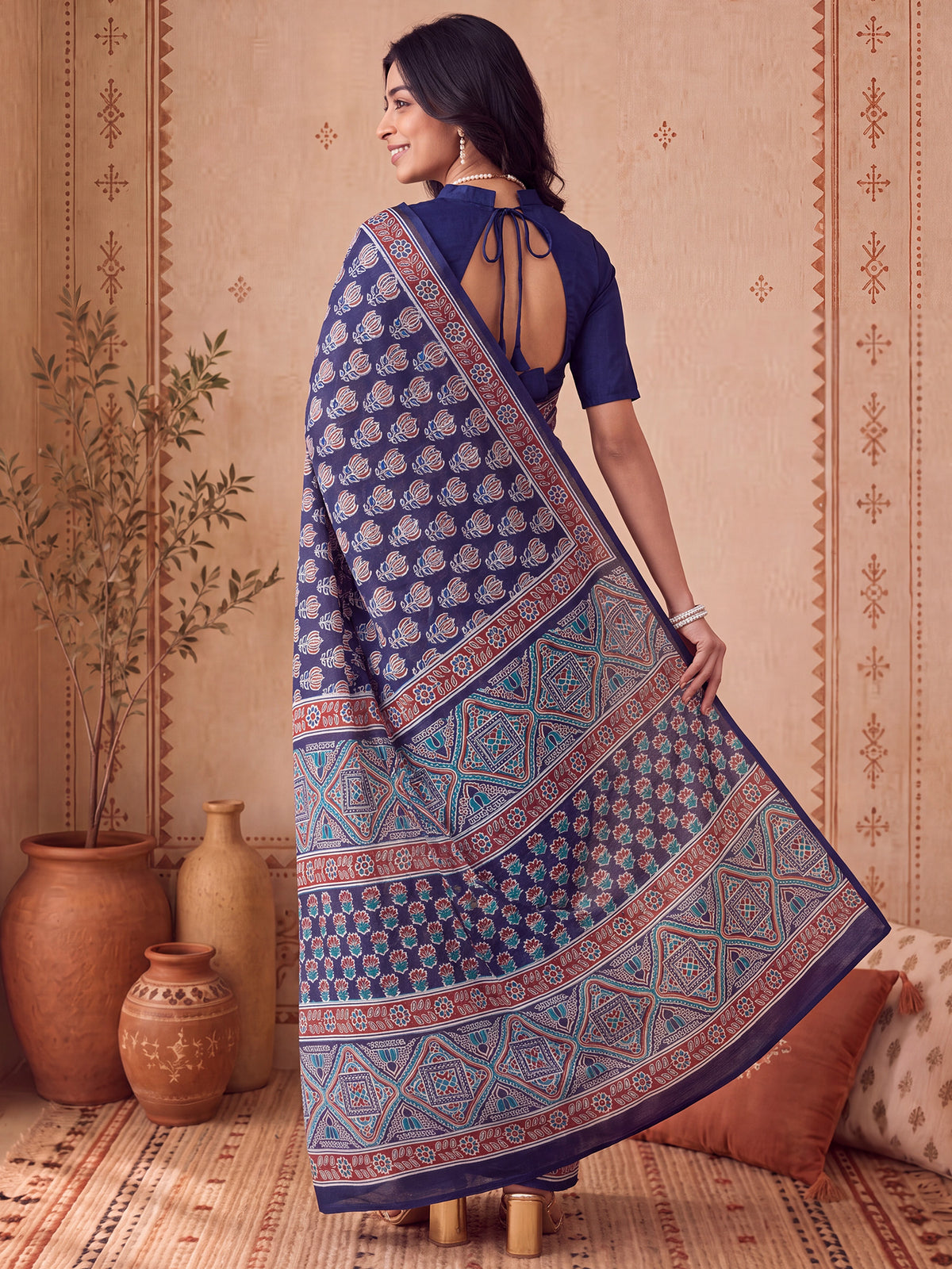 Navy Blue Bhagalpuri Silk saree – detail view 1
