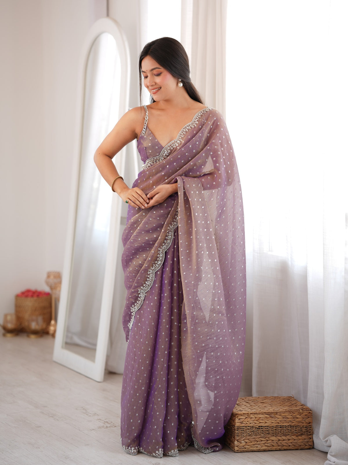 Lavender Silk Blend saree – detail view 1