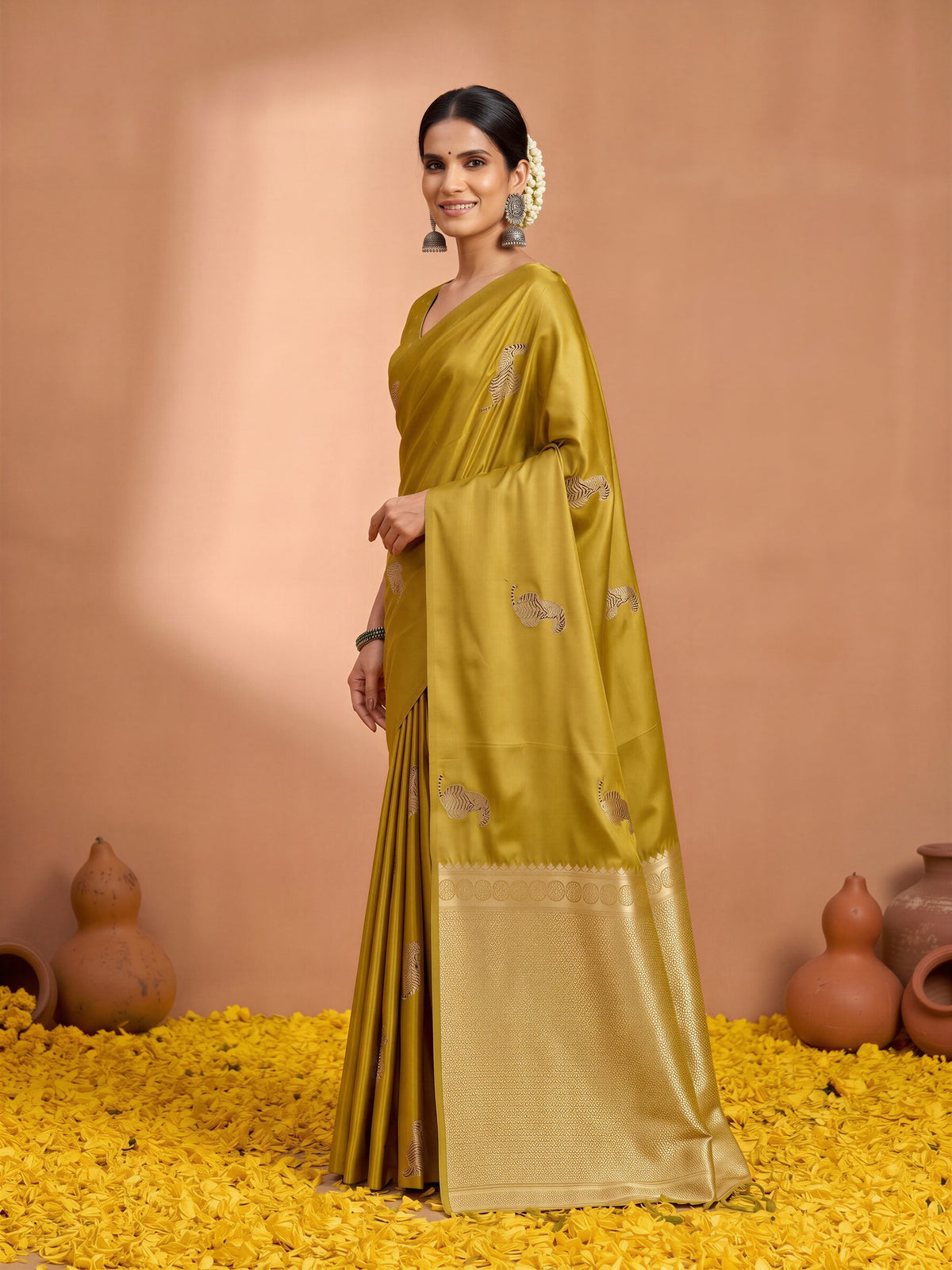 Mustard Satin Silk saree – detail view 2