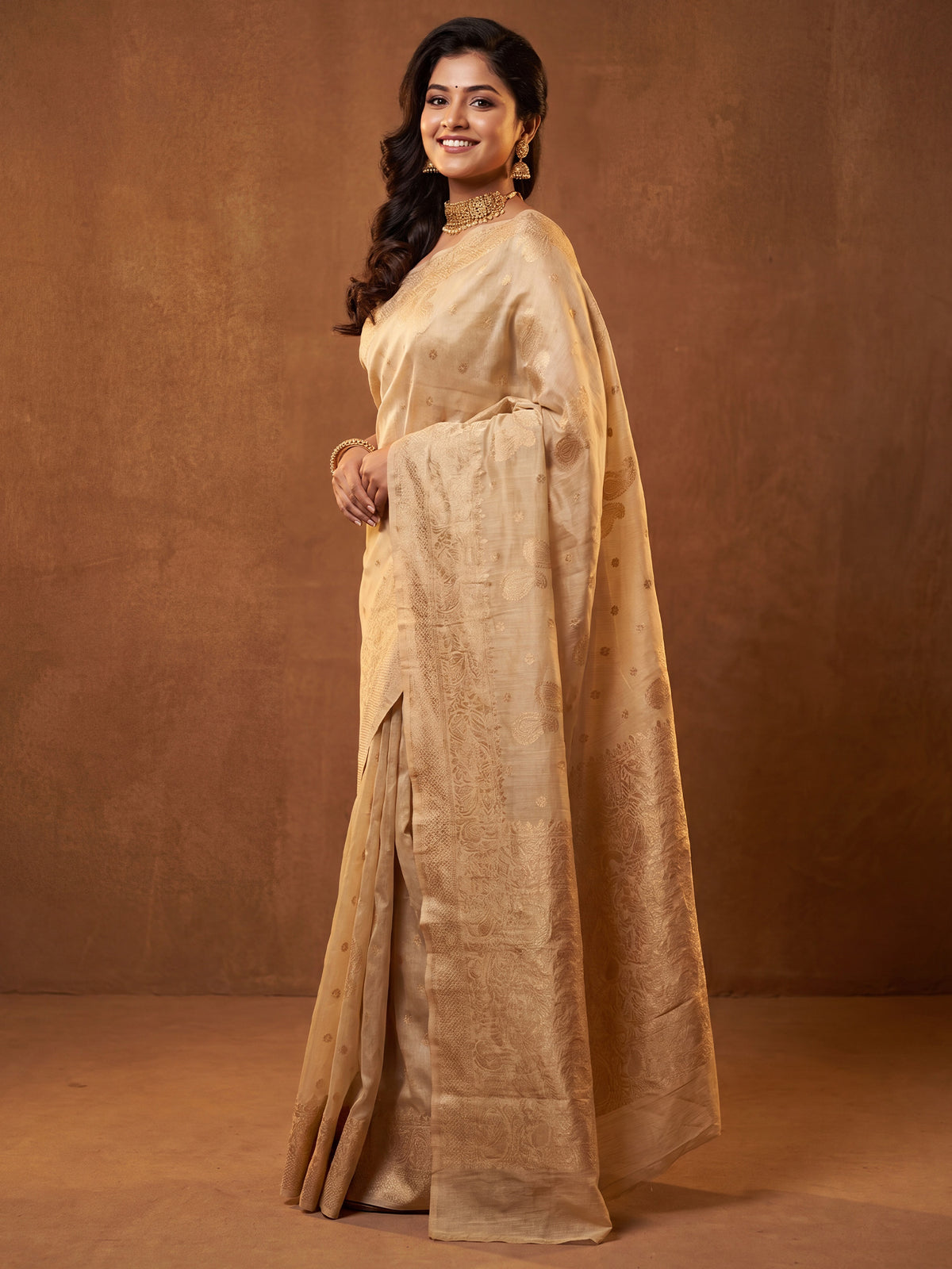 Cream Silk Blend saree – detail view 2