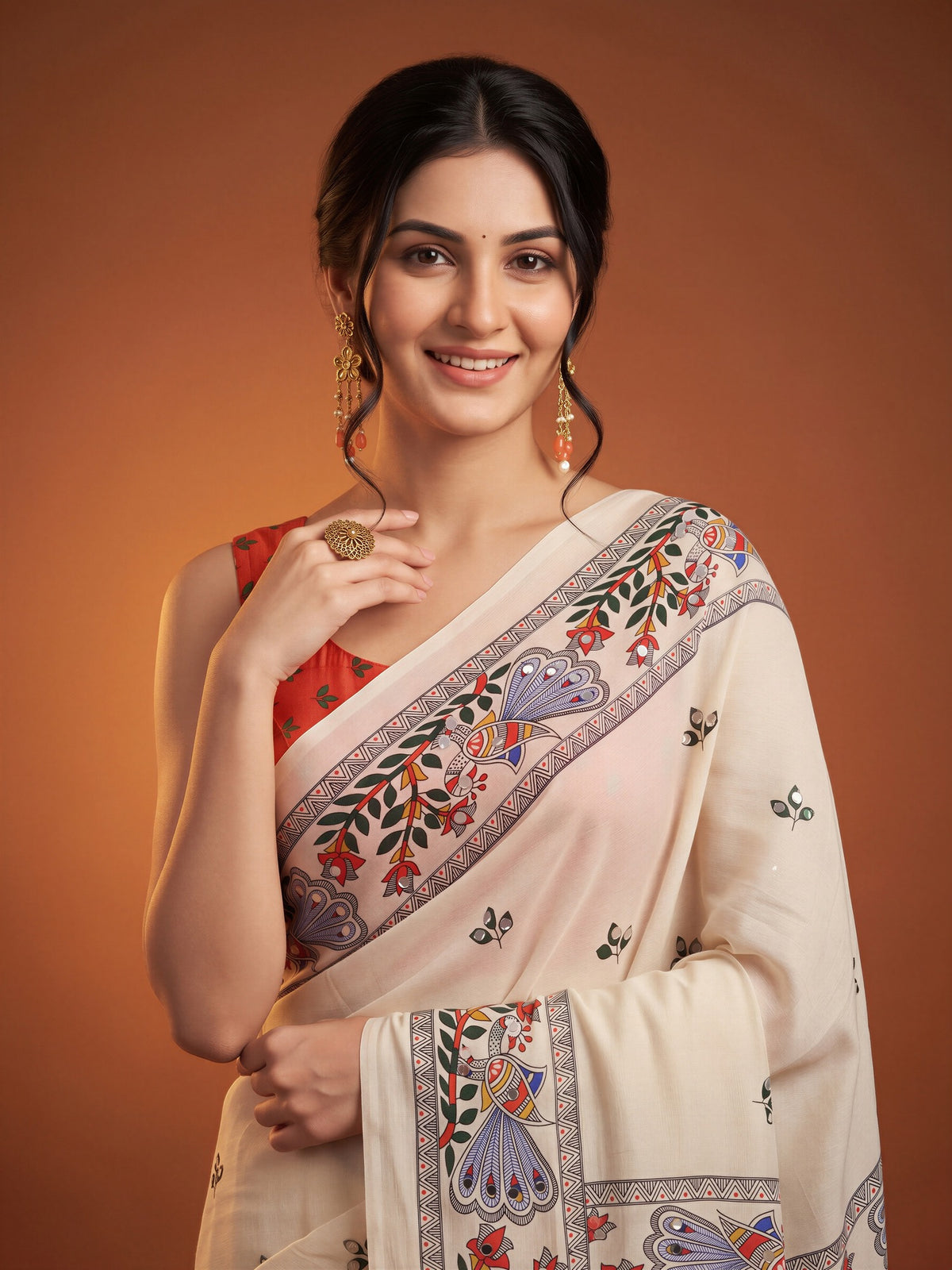 Off White Chinnon saree – detail view 3