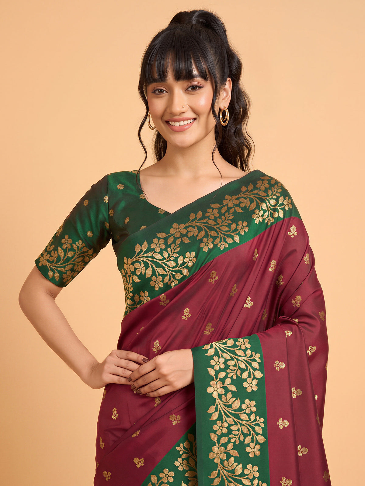 Maroon Cotton Blend saree – detail view 3