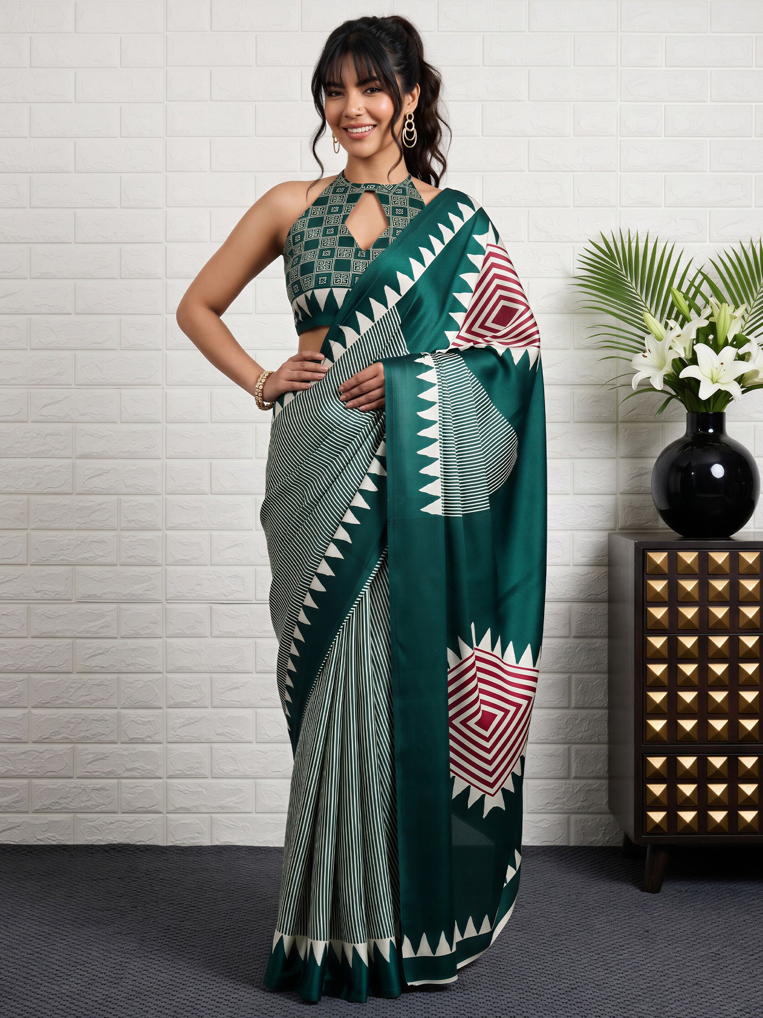 Green Satin Silk saree – detail view 3
