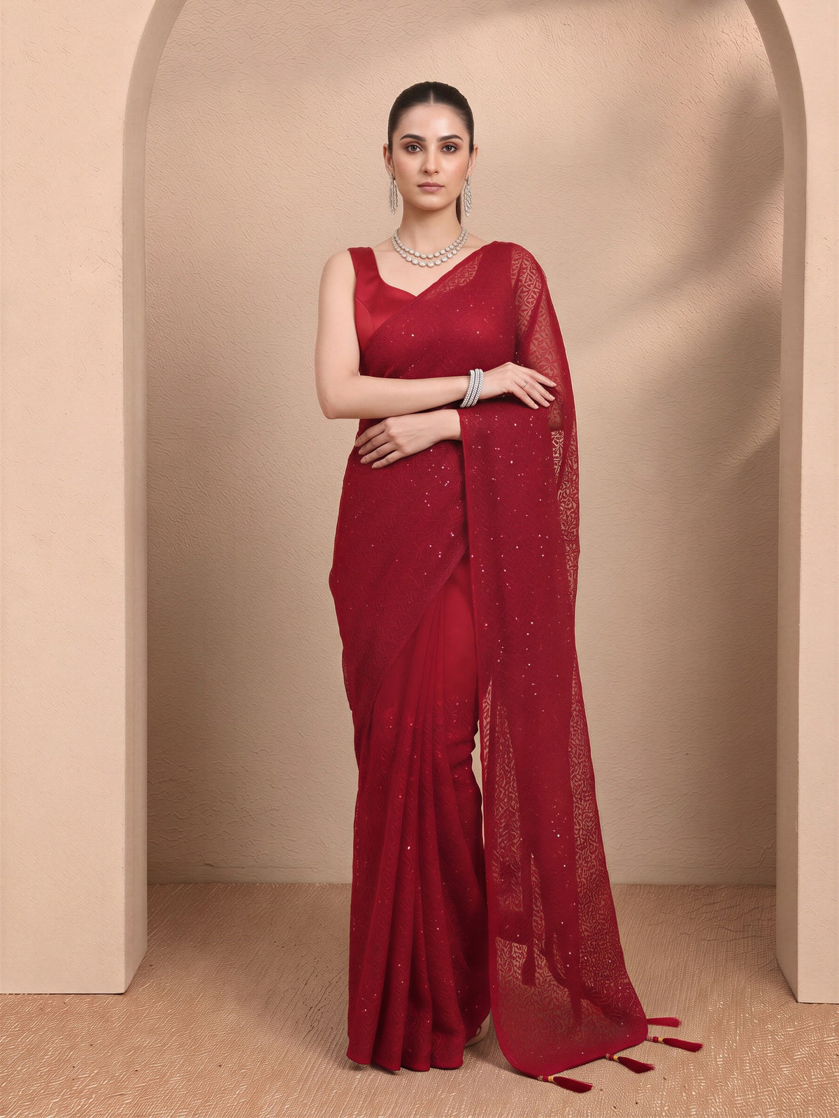 Maroon Net saree – detail view 3