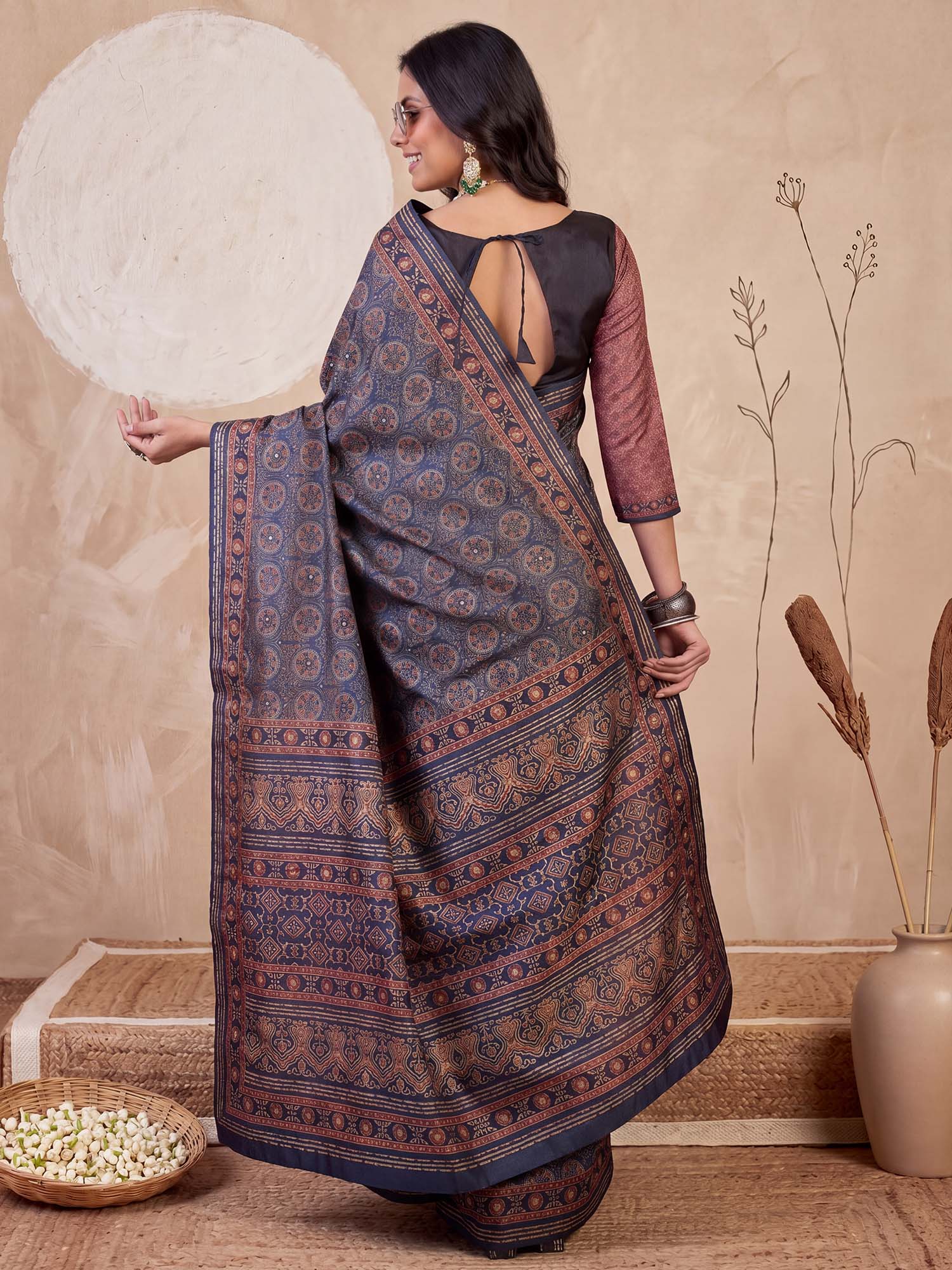 Blue Silk Blend saree – detail view 1