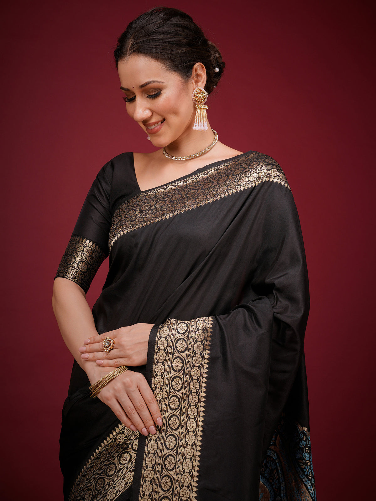 Black Soft Silk saree – detail view 3