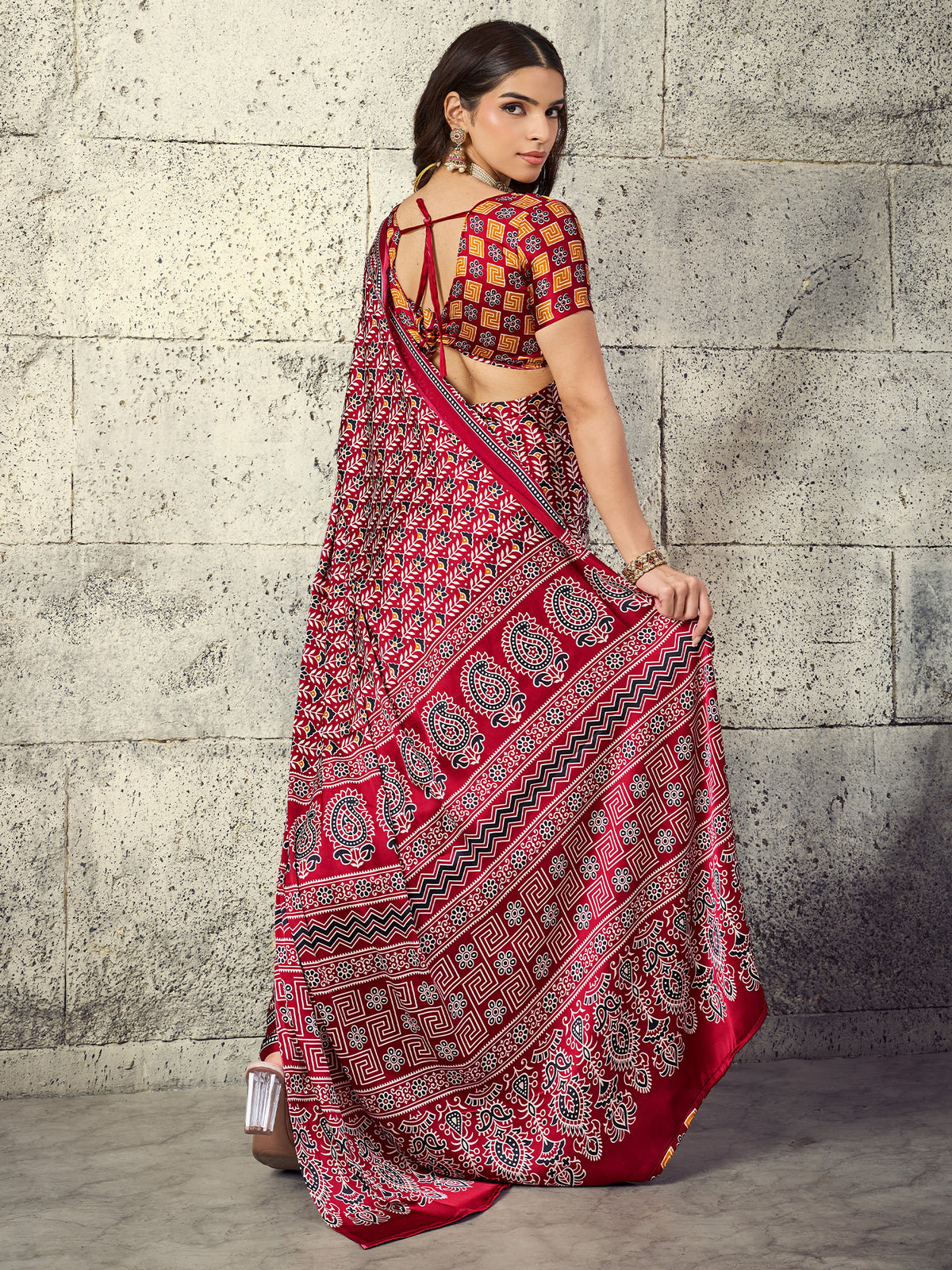 Maroon Satin saree – detail view 1
