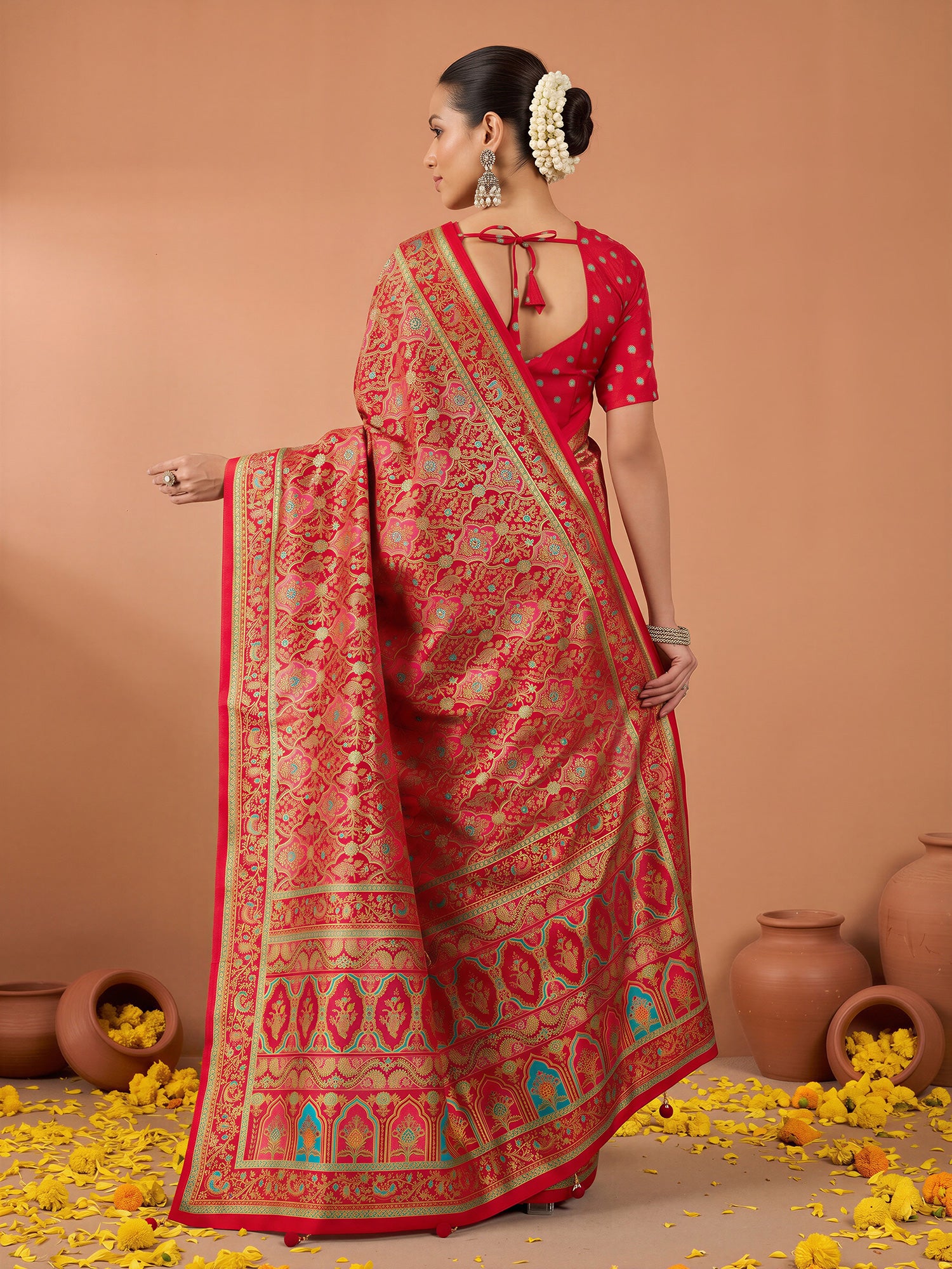 Red Silk Blend saree – detail view 1