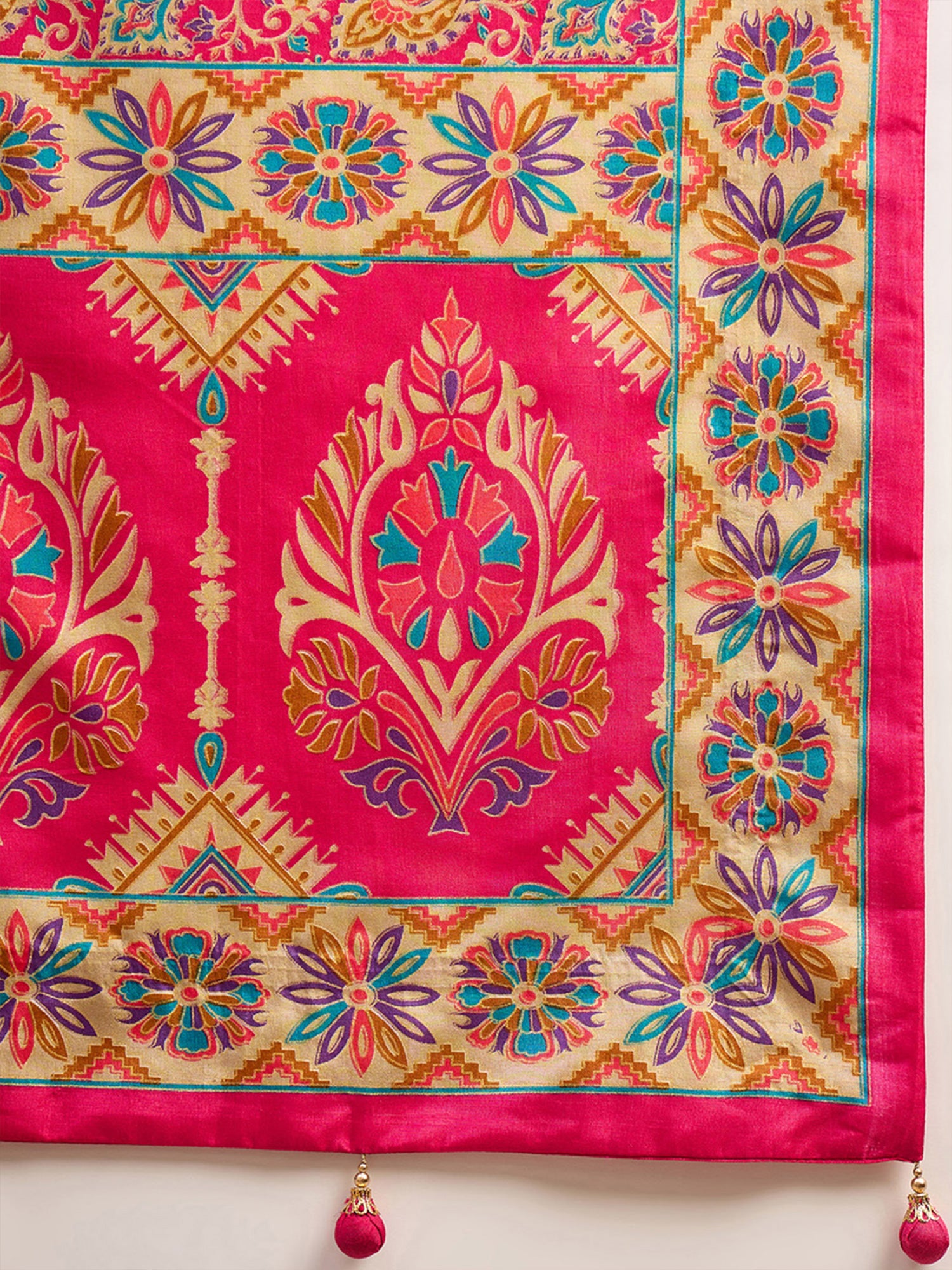 Assorted Silk Blend saree – detail view 5