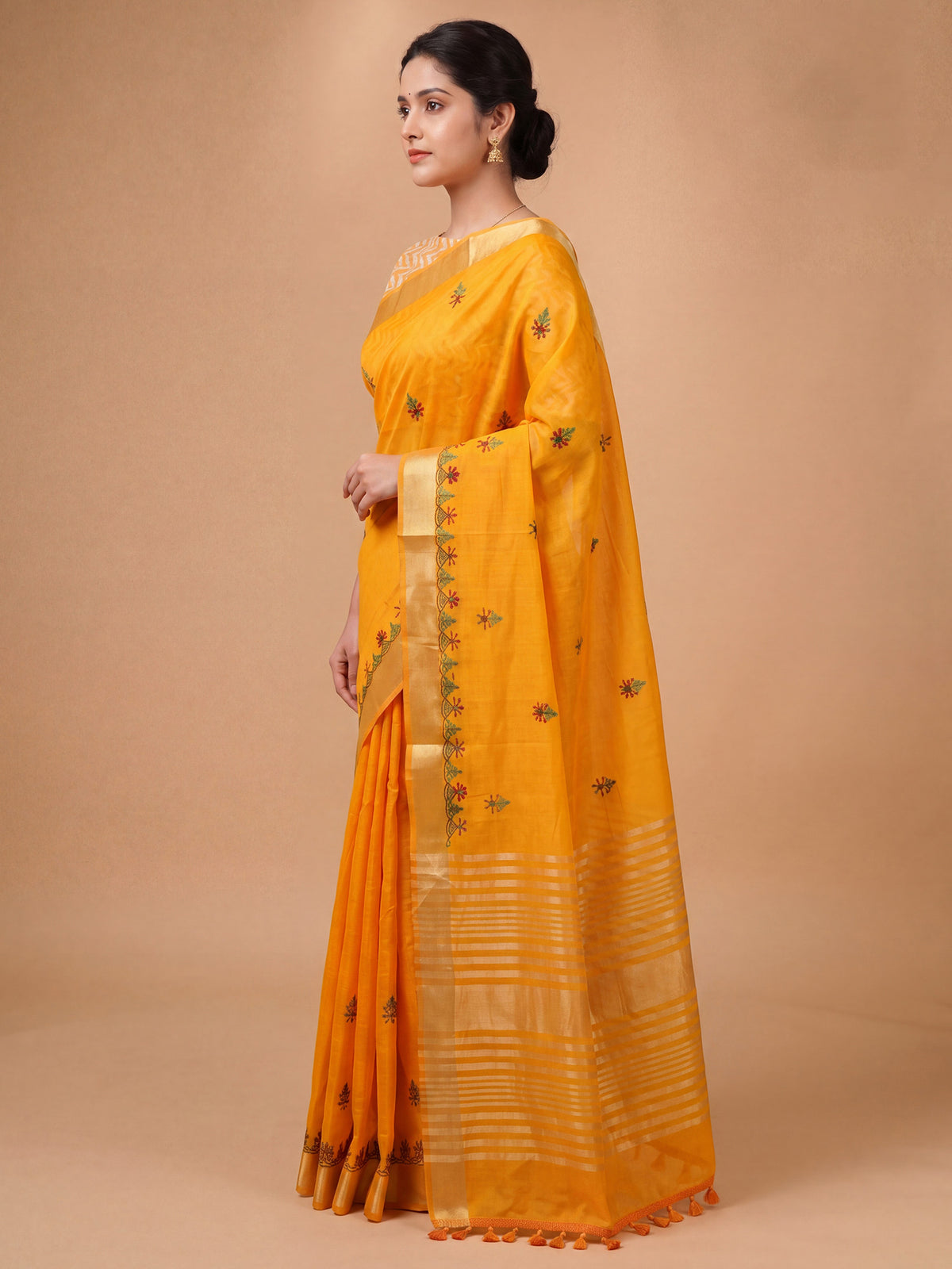 Mustard Cotton Linen saree – detail view 2