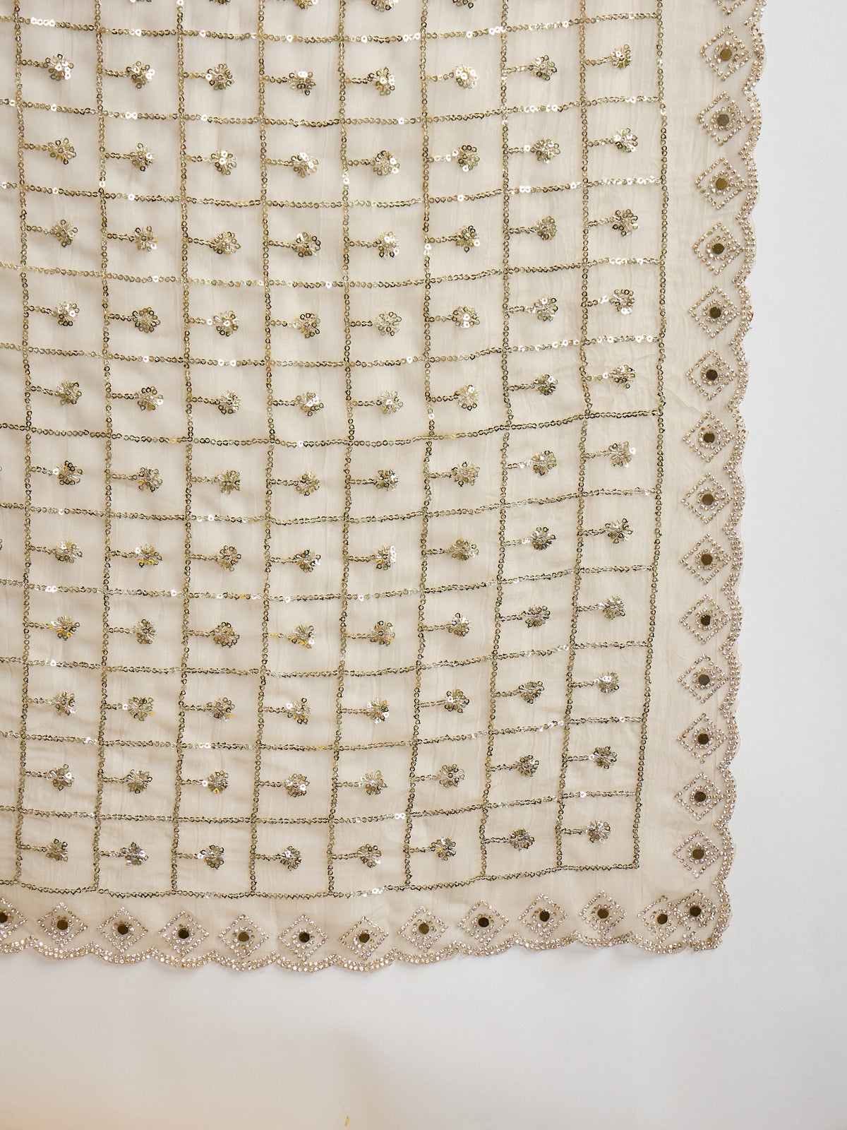 Beige Soft Silk saree – detail view 4