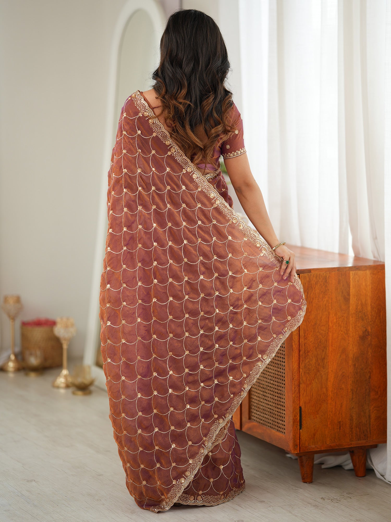 Rust Tissue saree – detail view 1