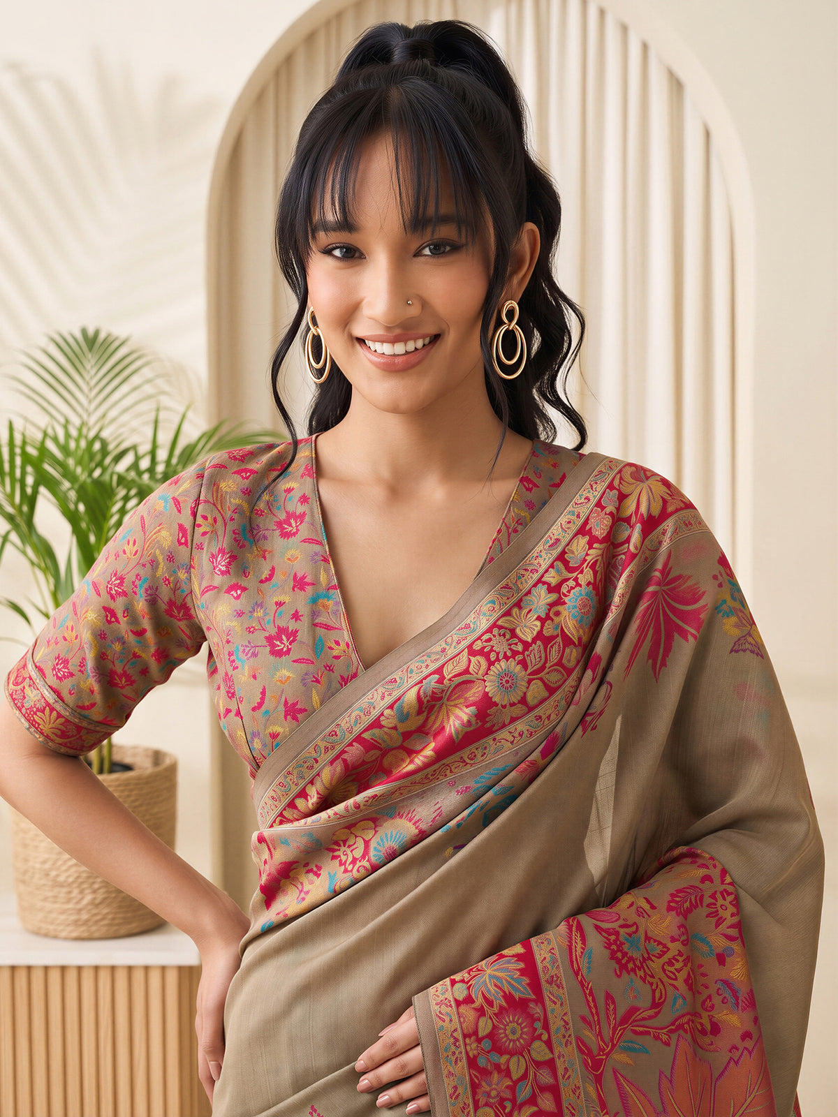 Beige Pashmina Silk saree – detail view 4