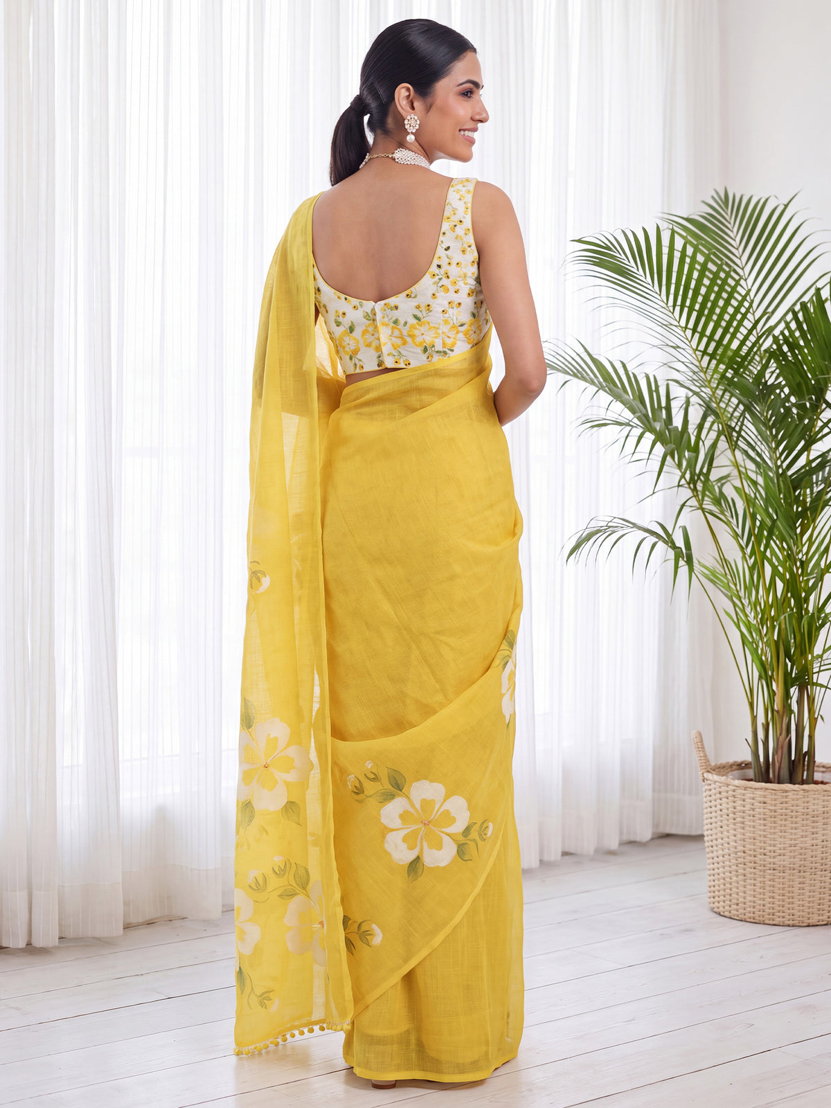 Yellow Cotton Linen saree – detail view 1