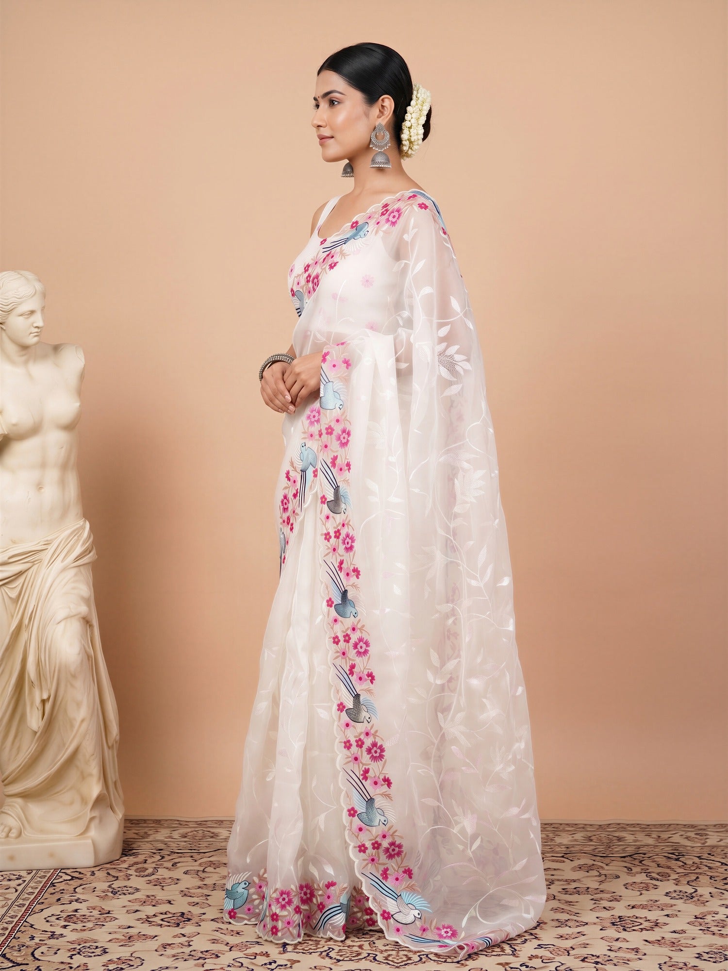 White Organza saree – detail view 2