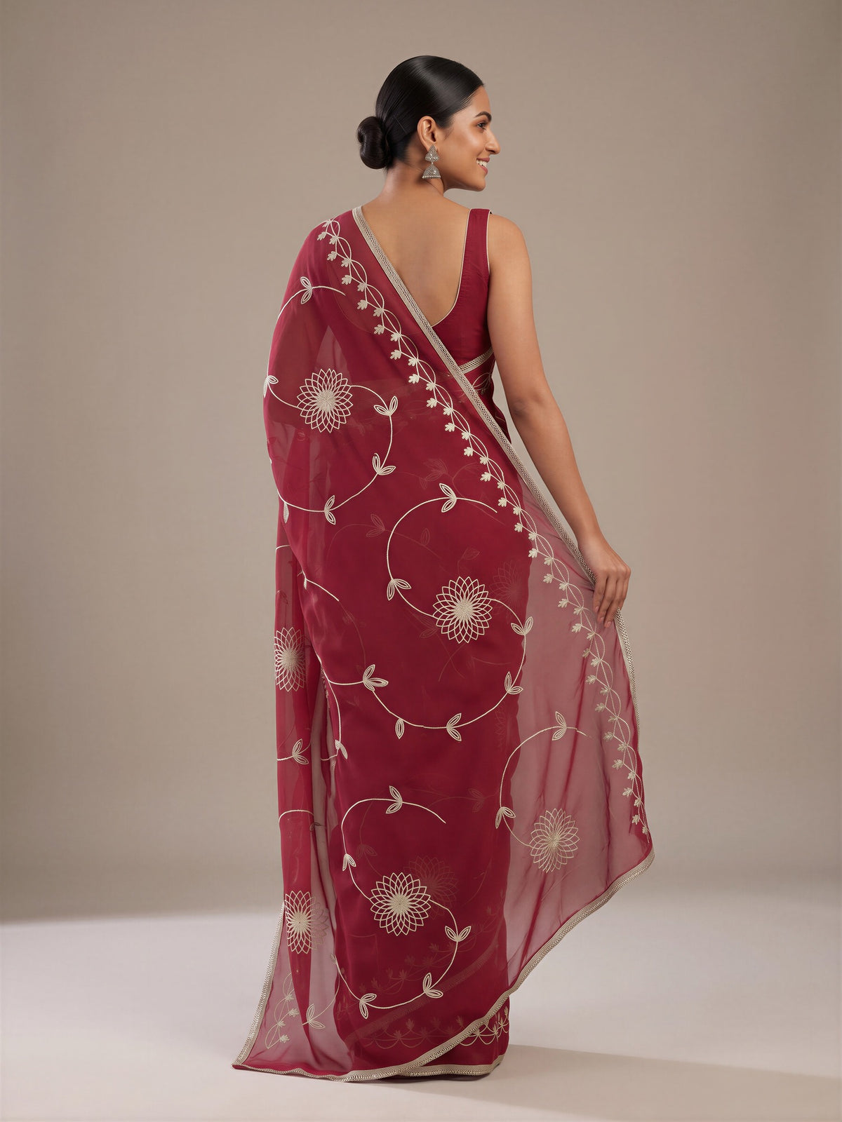 Pink Georgette saree – detail view 1