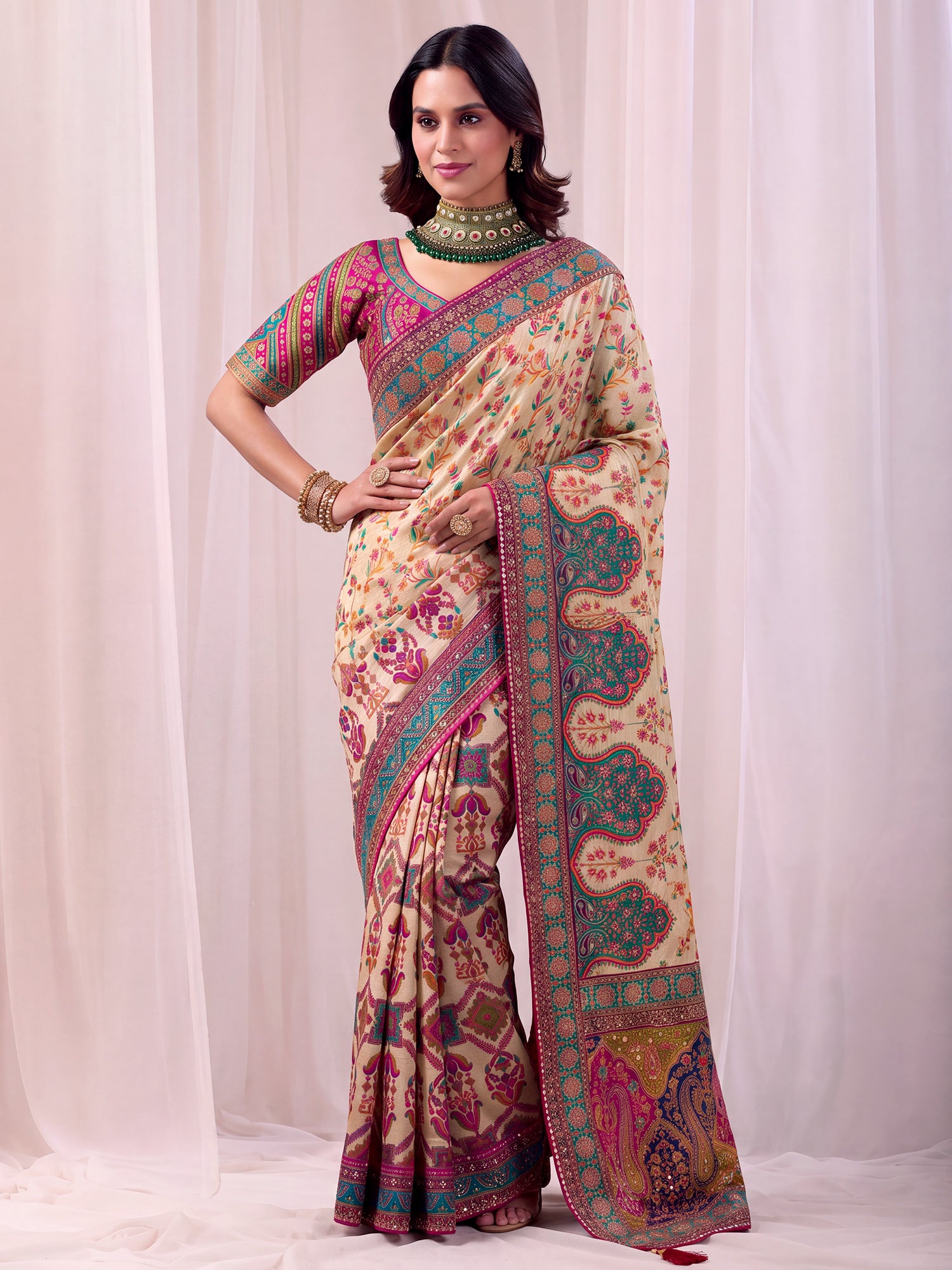 Cream Silk Blend saree – detail view 2
