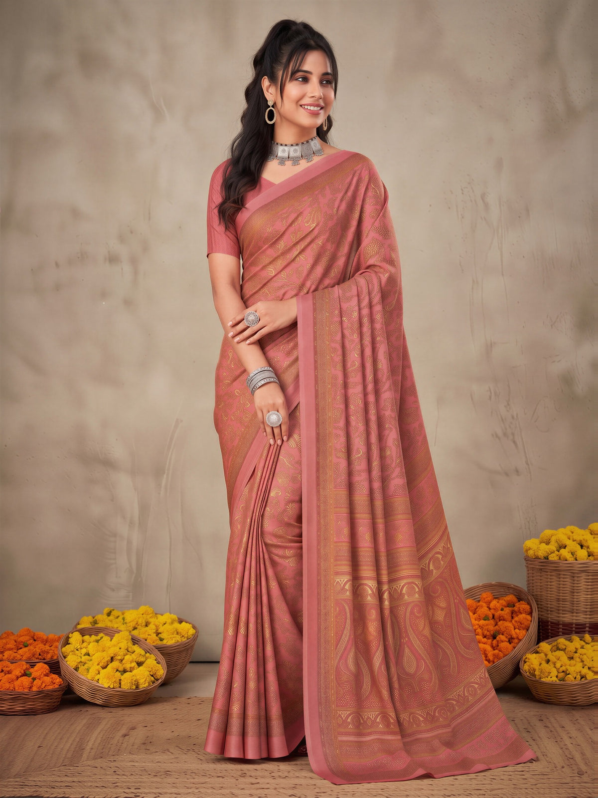 Peach Crepe saree – detail view 3