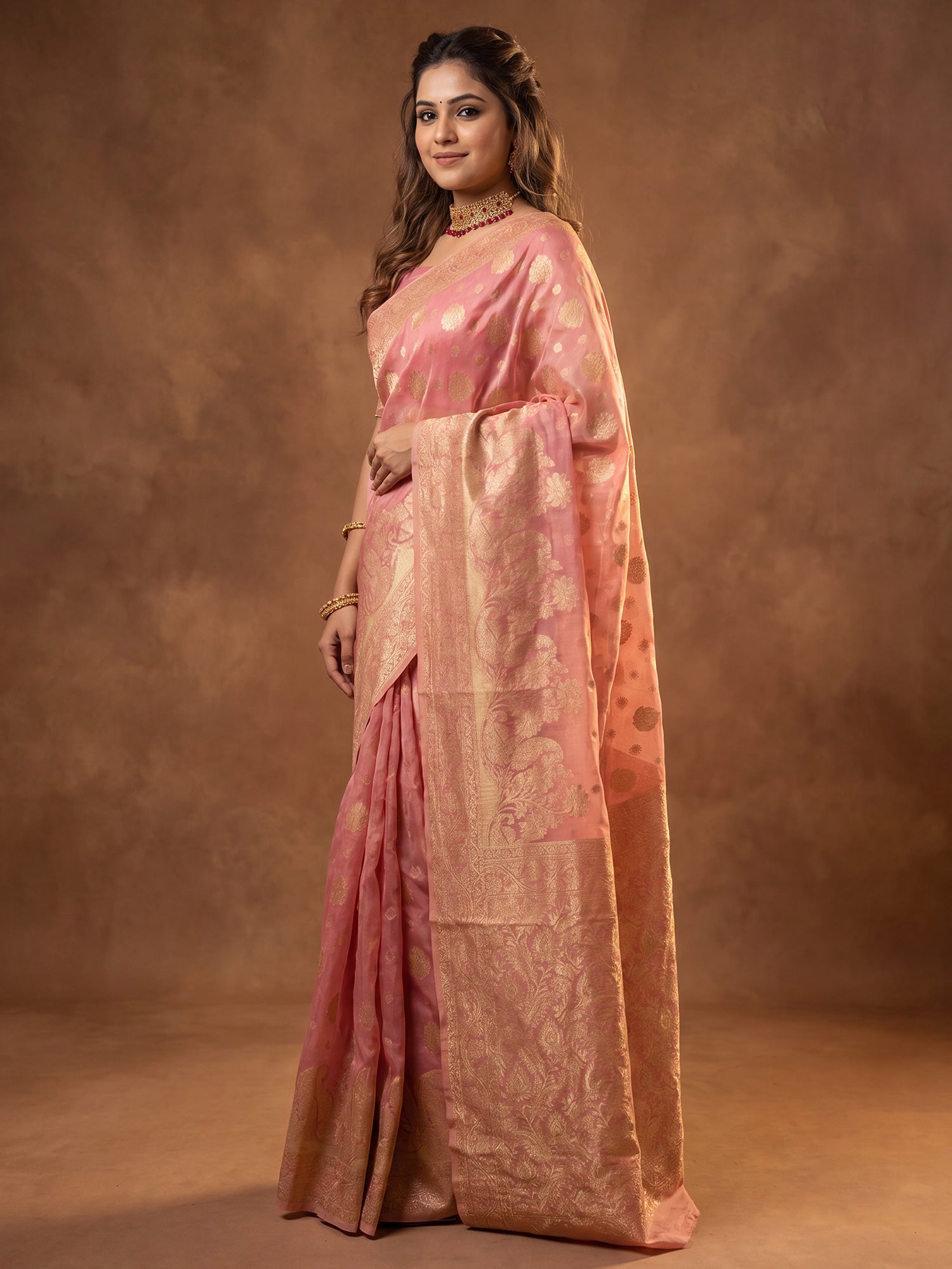 Pink Silk Blend saree – detail view 1