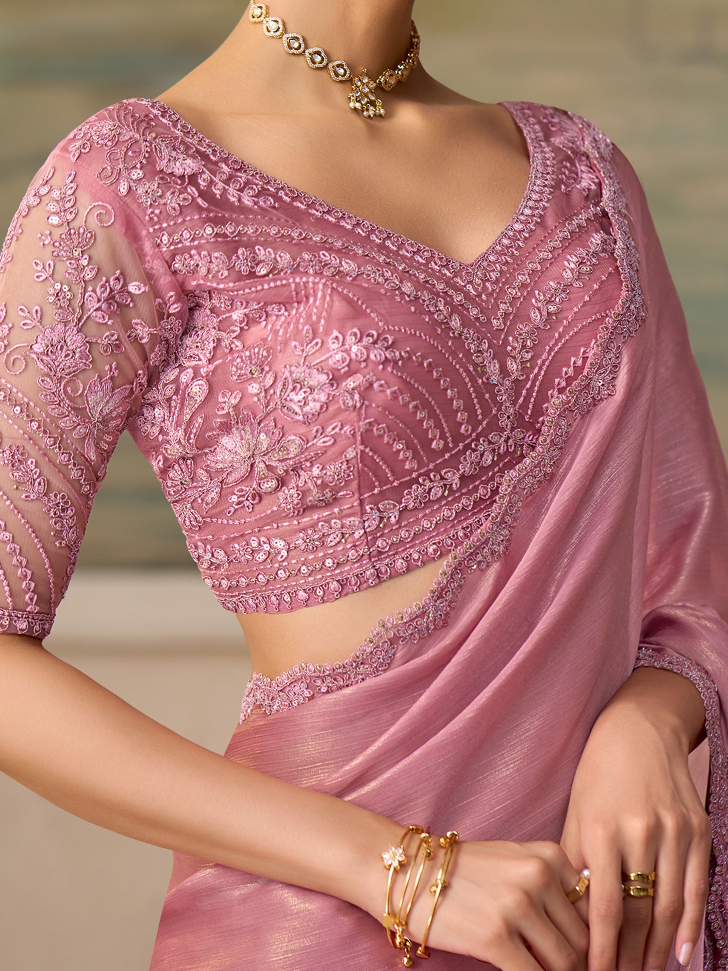 Pink Chiffon saree – detail view 3