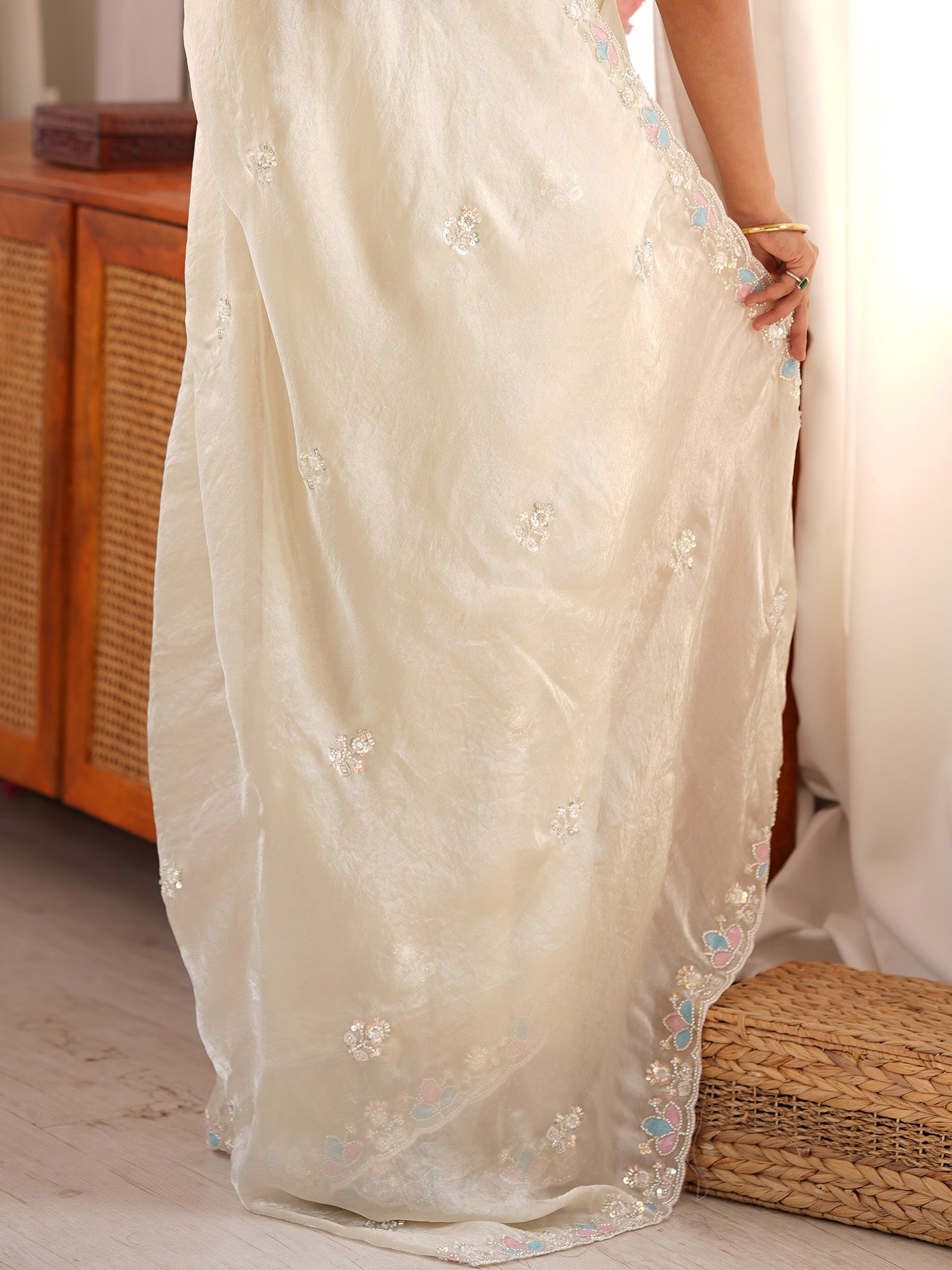 Off White Satin saree – detail view 5