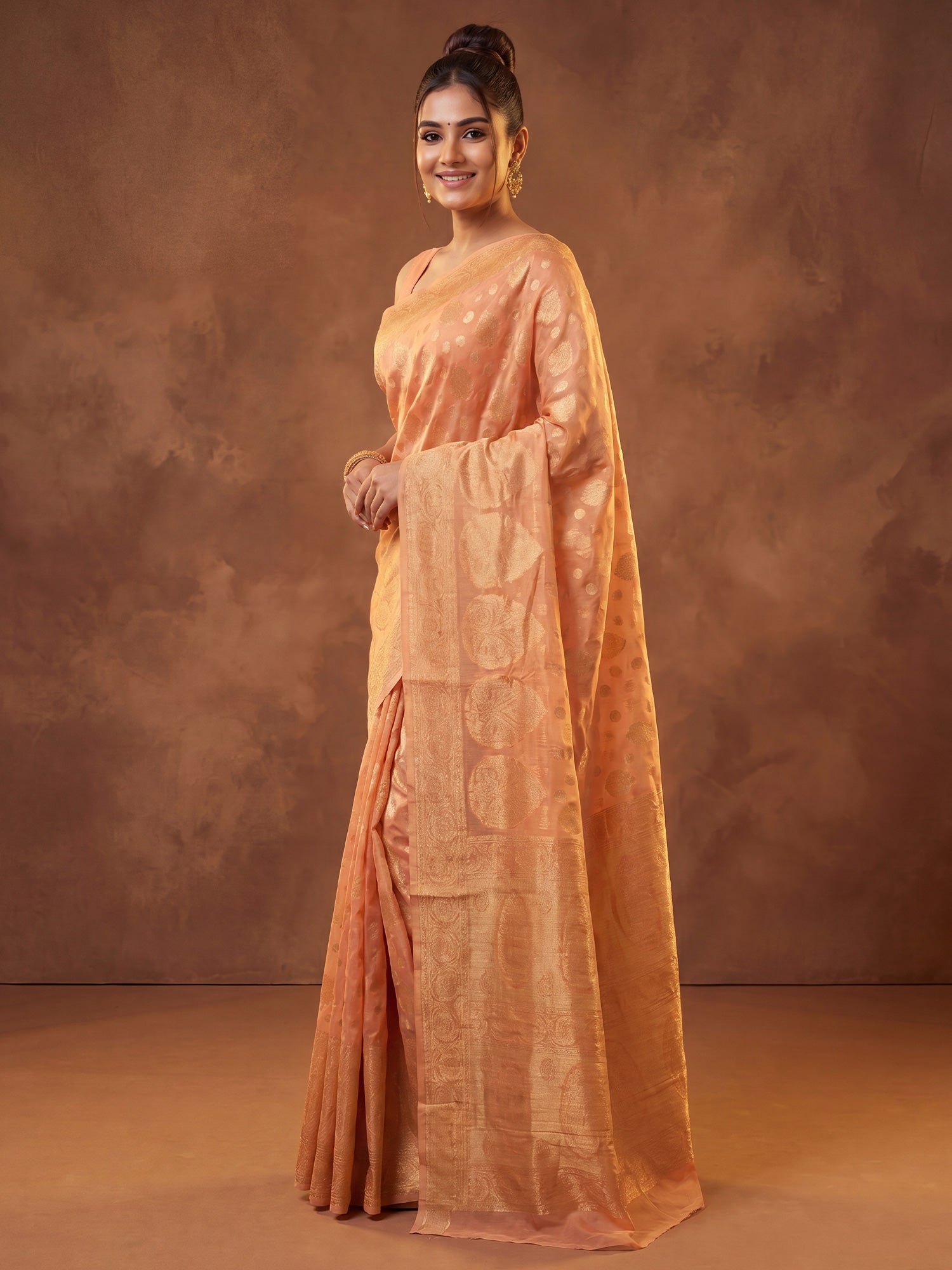 Orange Silk Blend saree – detail view 2