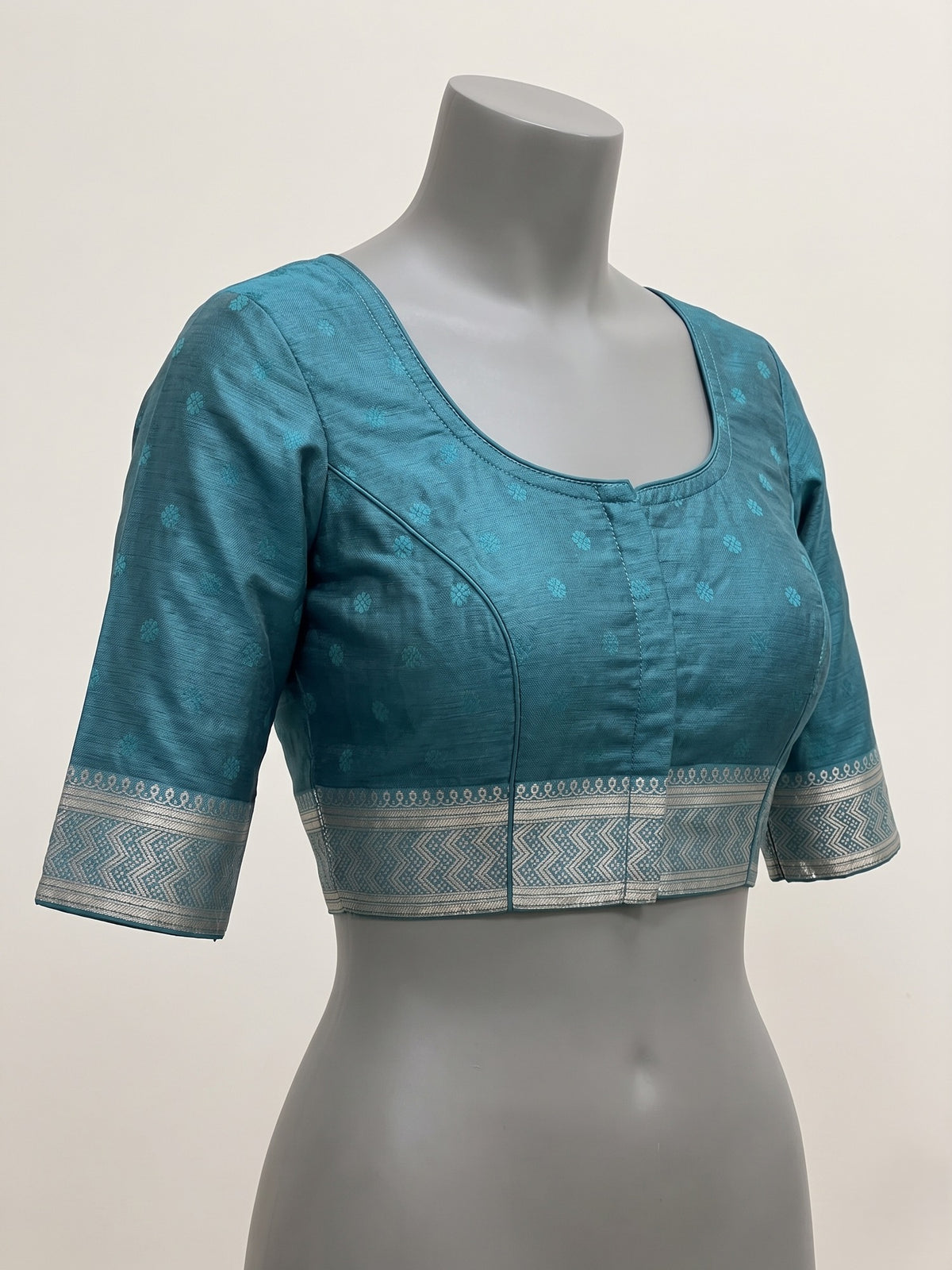 Mustard Silk Blend saree – detail view 1