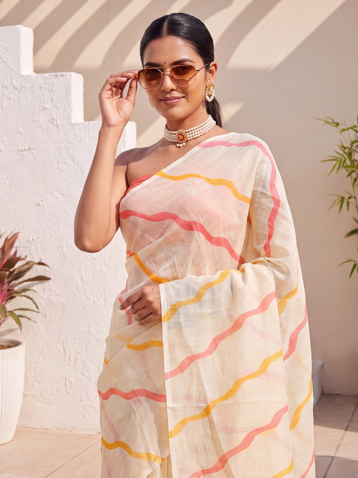 Cream Cotton Linen saree – detail view 4