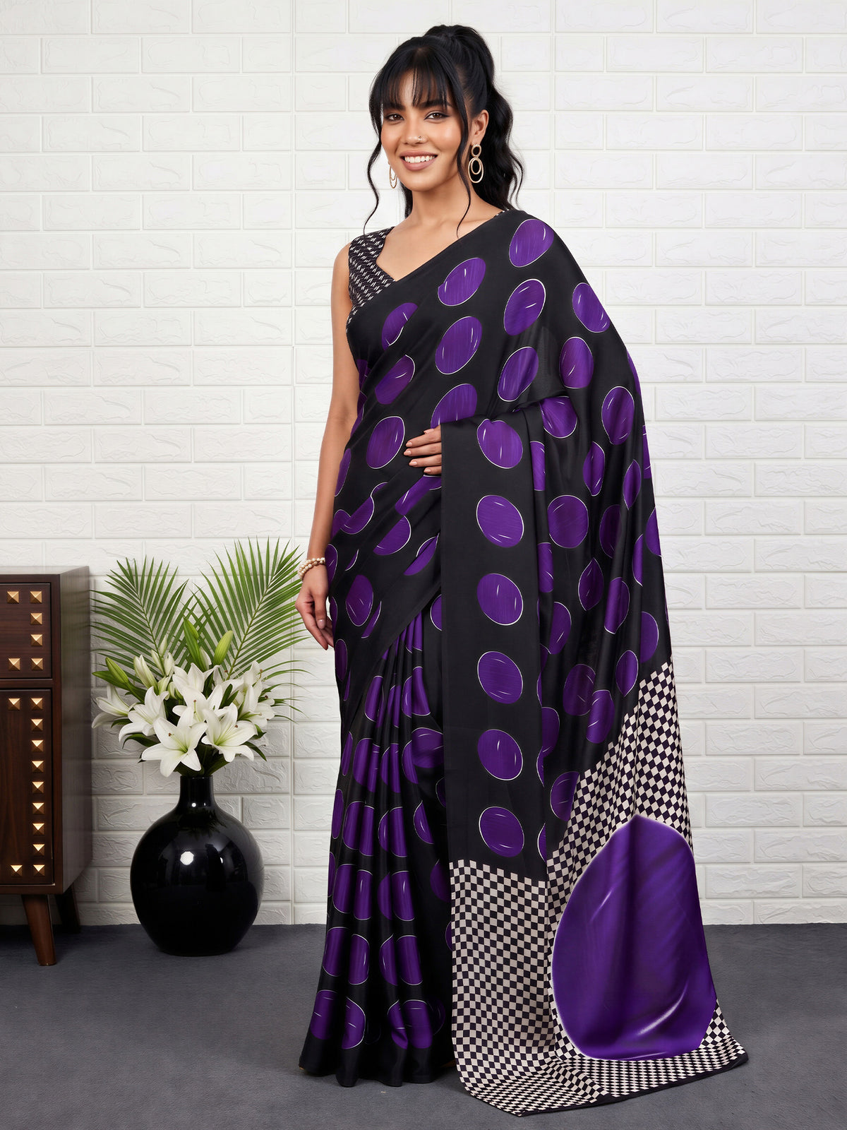 Purple Satin saree – detail view 2